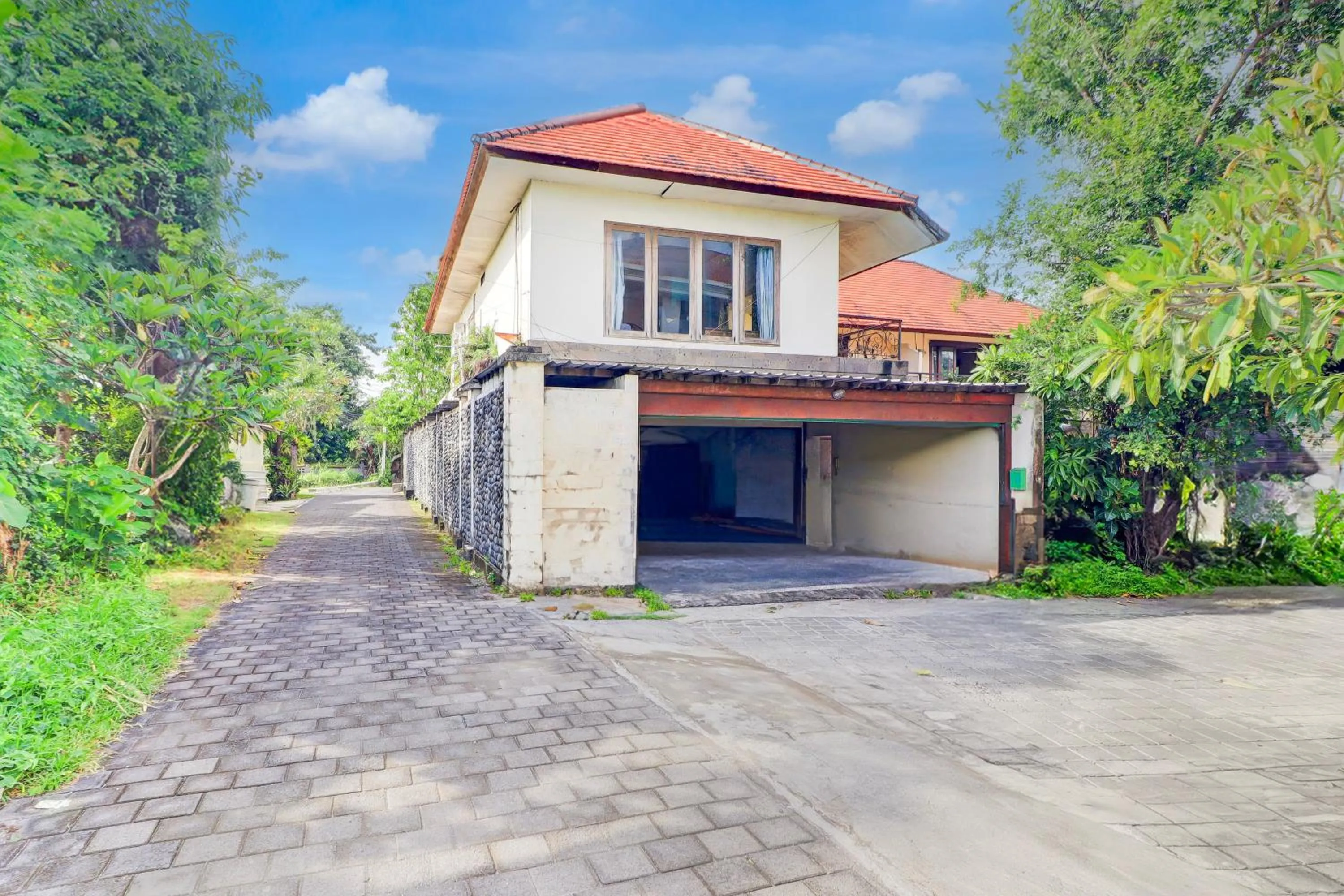 Facade/entrance in Collection O Putri Inn Homestay