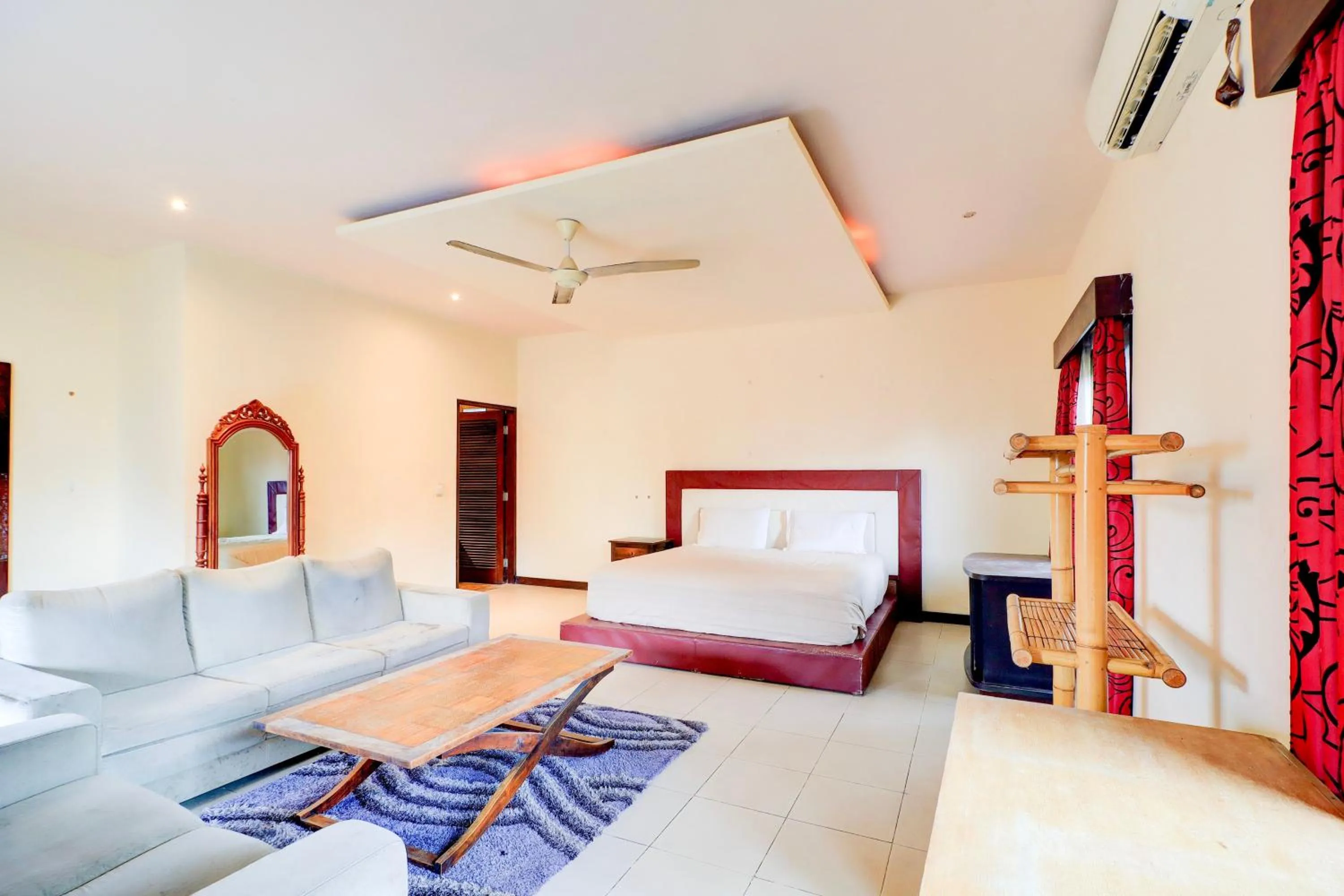 Bedroom, Bed in Collection O Putri Inn Homestay