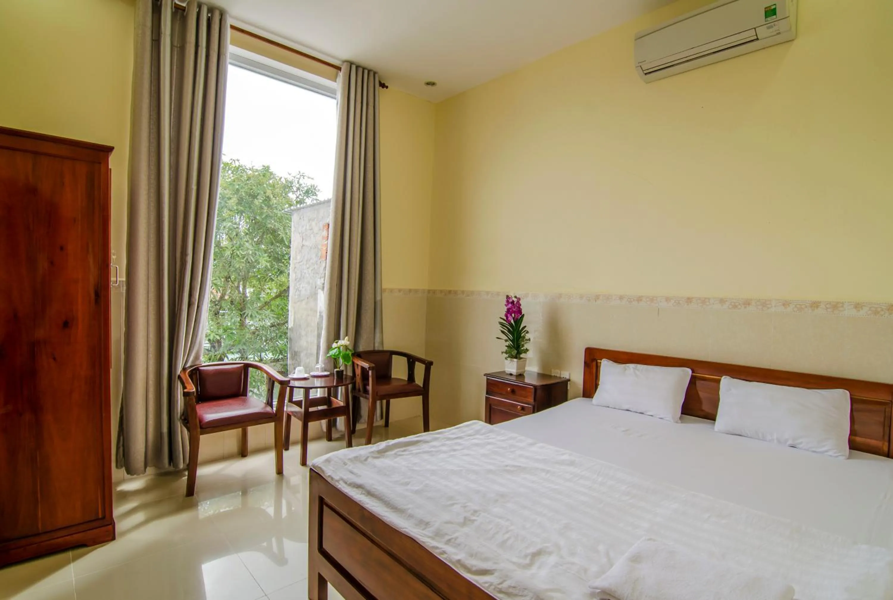 Bed in Kim Hồng Nhật Guest House
