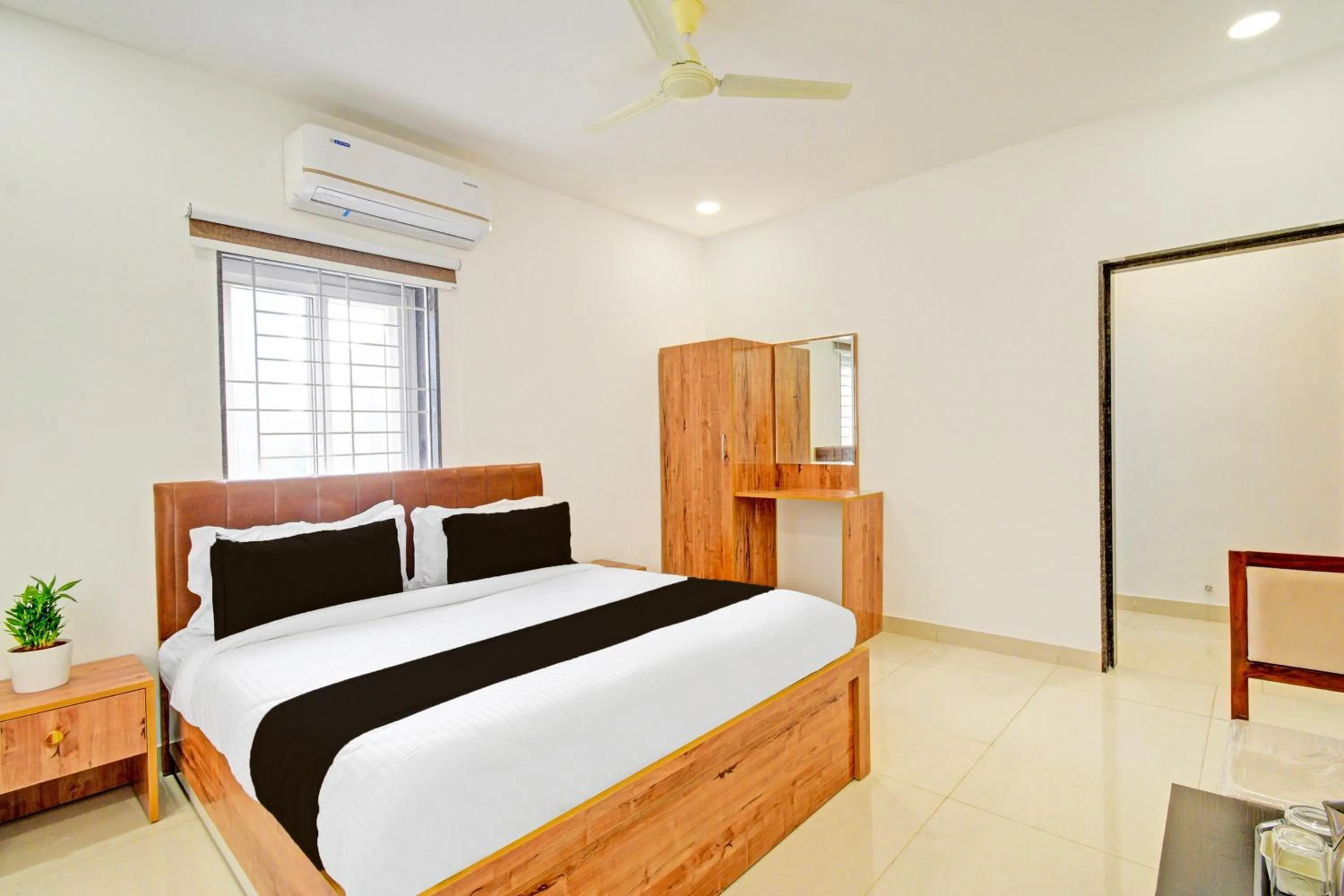 Super Townhouse Oak Suchitra Kompally Road formerly Sun Moon Hotels