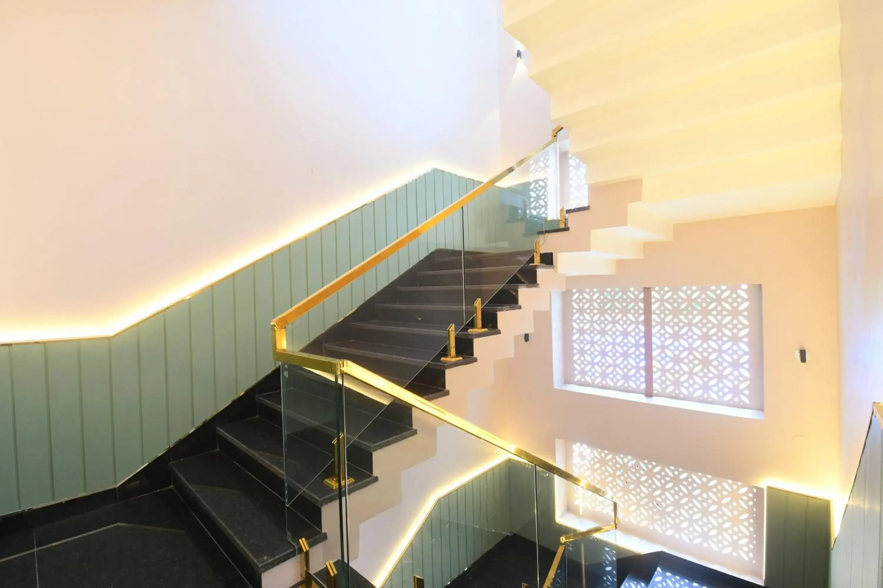 Restaurant/places to eat in Hotel Sai Swastik Restaurant/places to eat in Hotel Sai Swastik