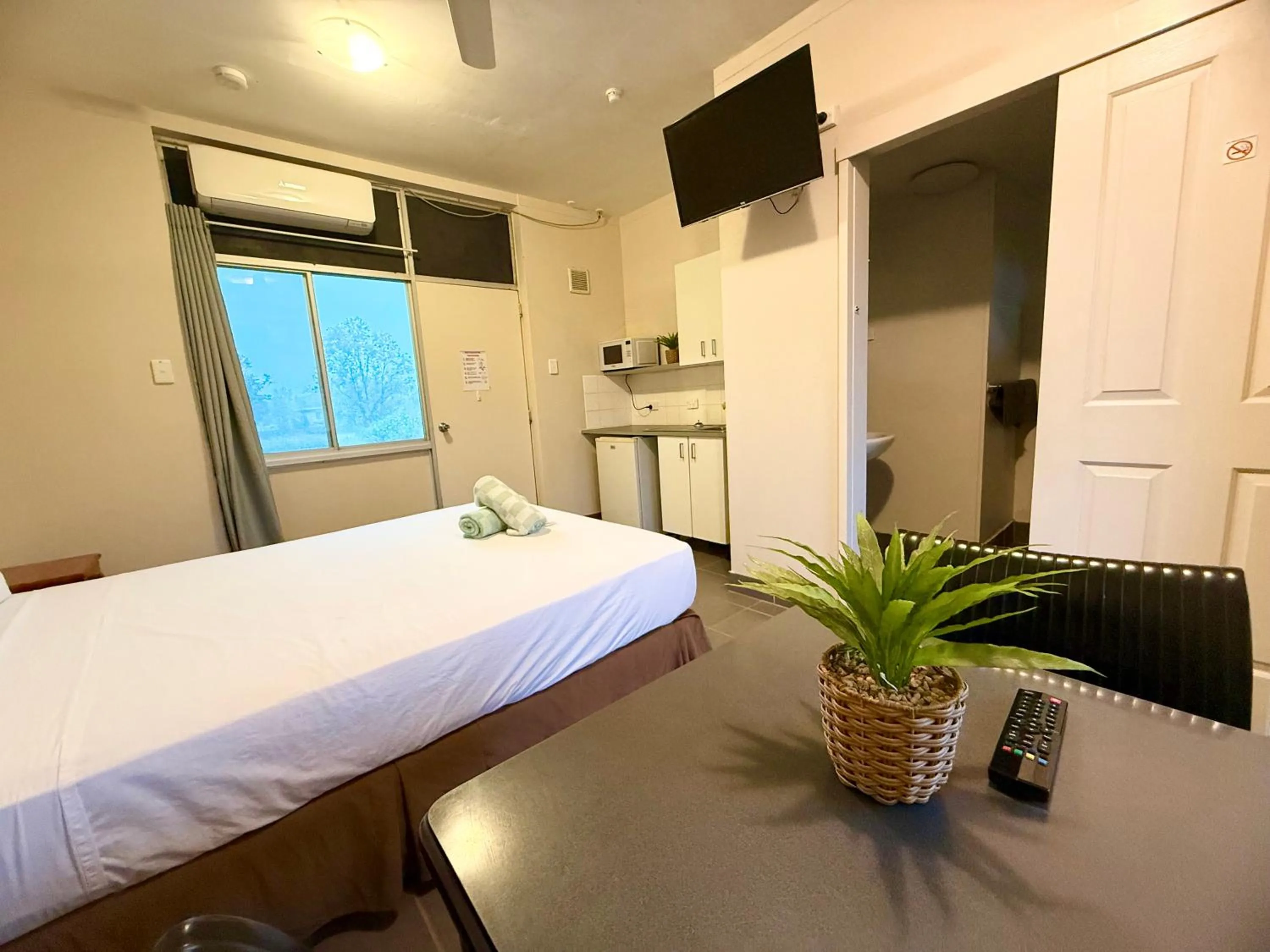 Tropical River Hotel