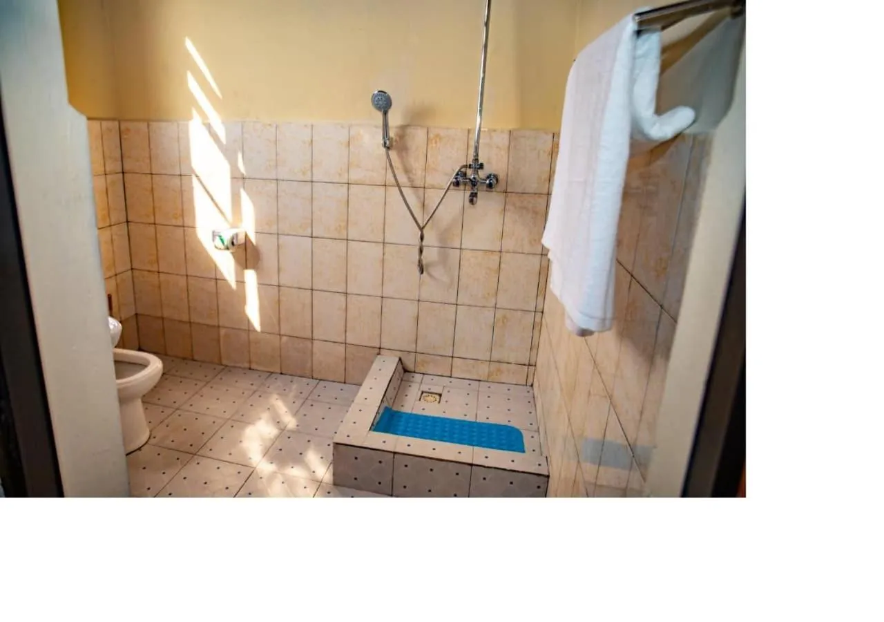 Shower in Bujumbura Hotel and Appartment