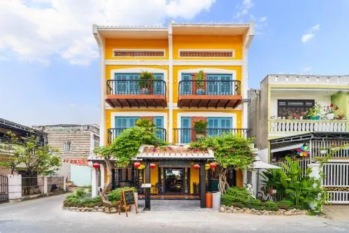 Yzistel Hoi An