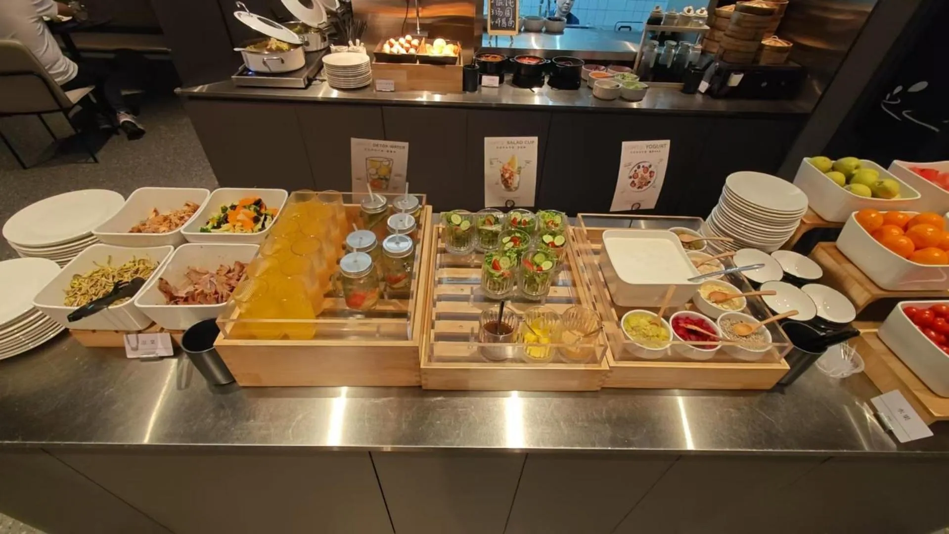 Atour Light Hotel Beijing National Exhibition Center Yonghe Palace Guangximen Metro Station