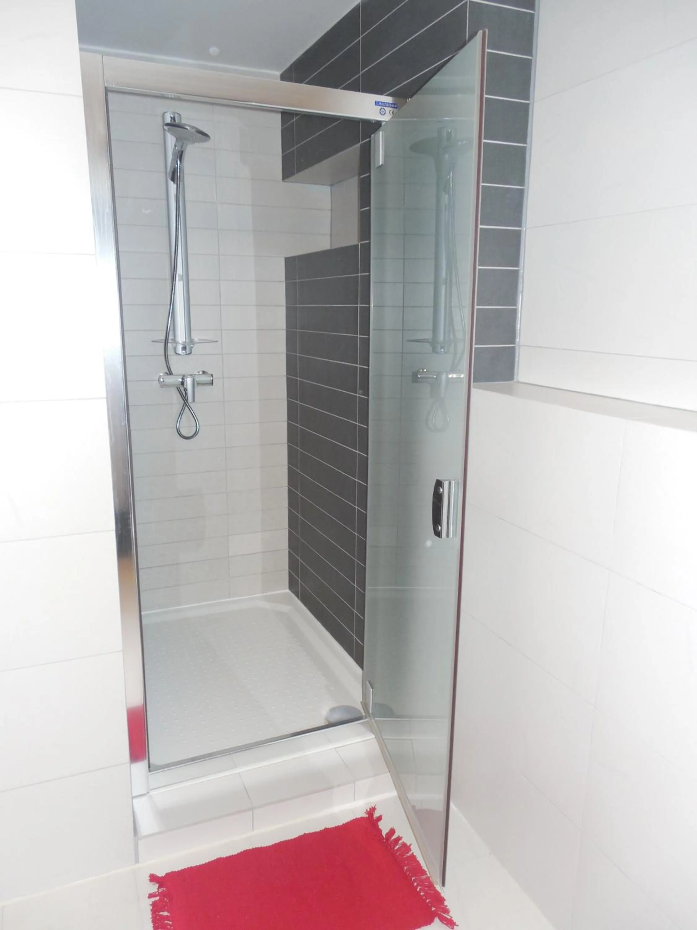 Shower in Apartman MARLEA