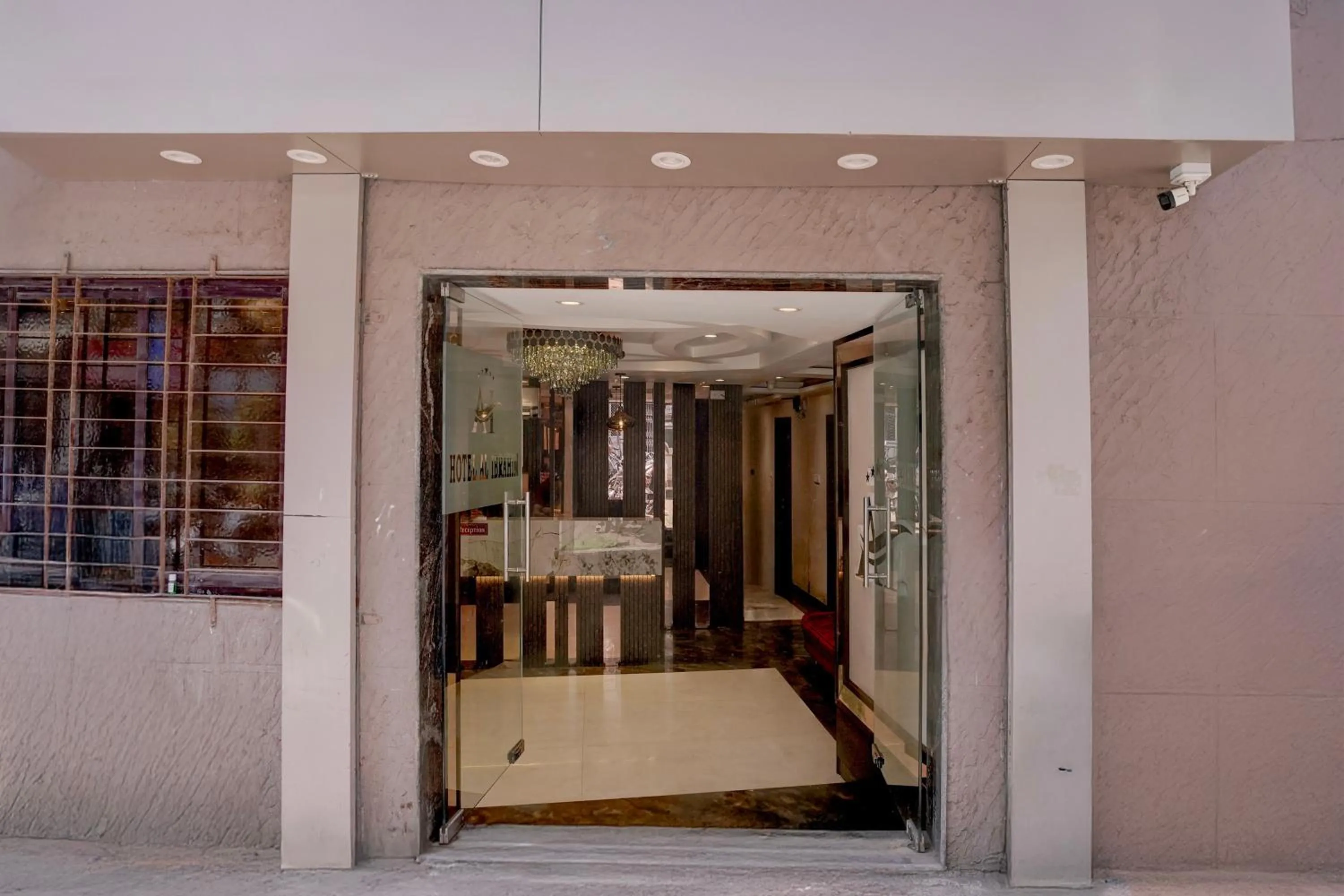 Facade/entrance in Collection O Crawford Market Formerly Al Ibrahim Hotel