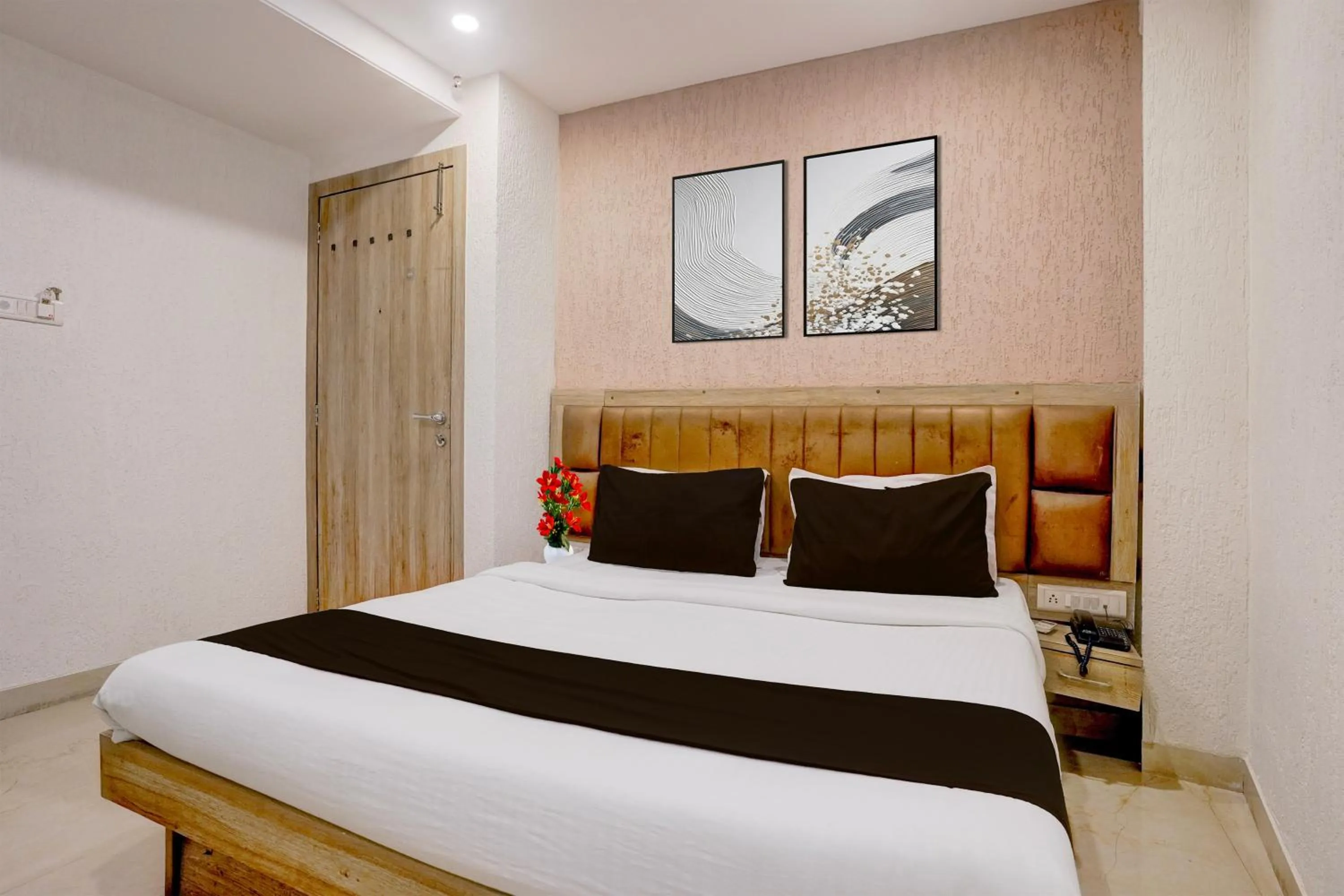 Bedroom, Bed in Collection O Crawford Market Formerly Al Ibrahim Hotel