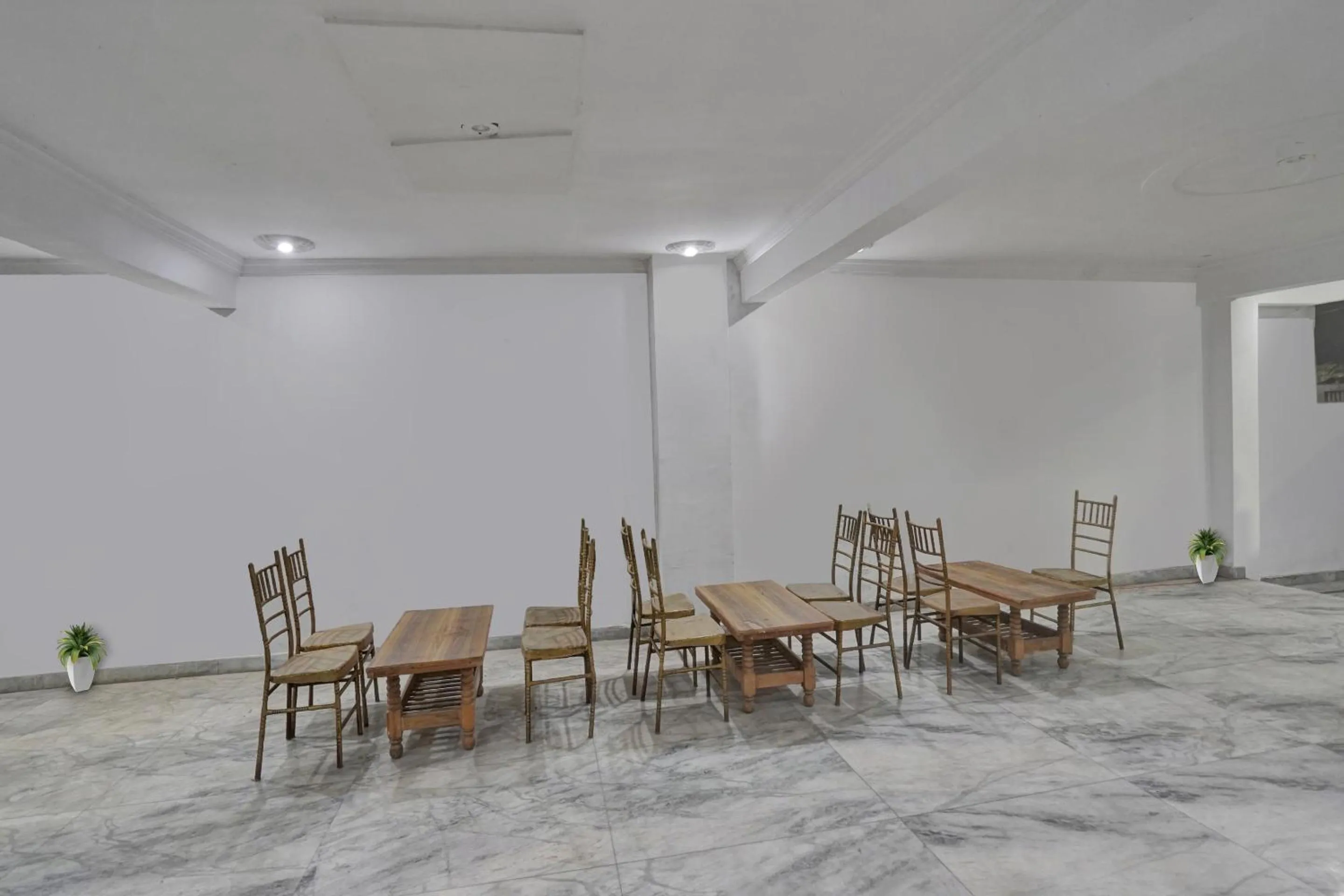 Collection O Samira Residency Near Botanic Garden Of Indian Republic