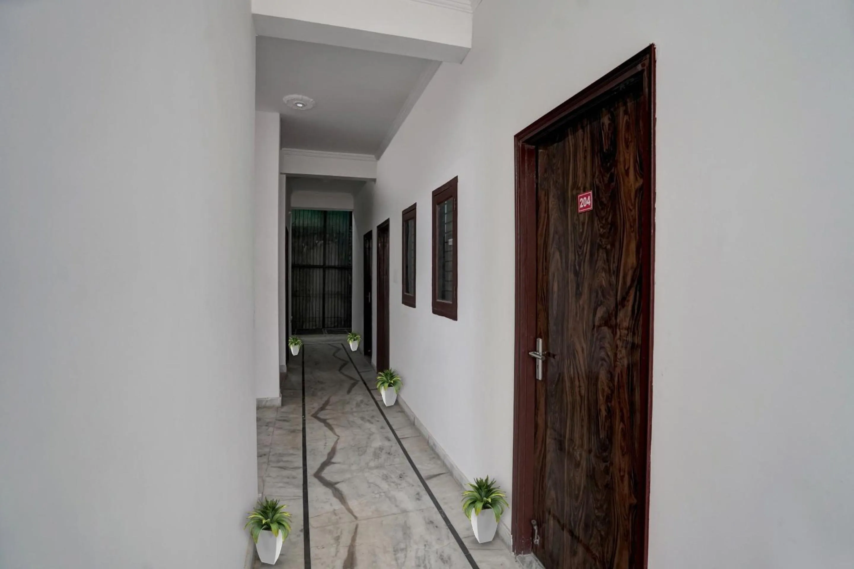 Collection O Samira Residency Near Botanic Garden Of Indian Republic