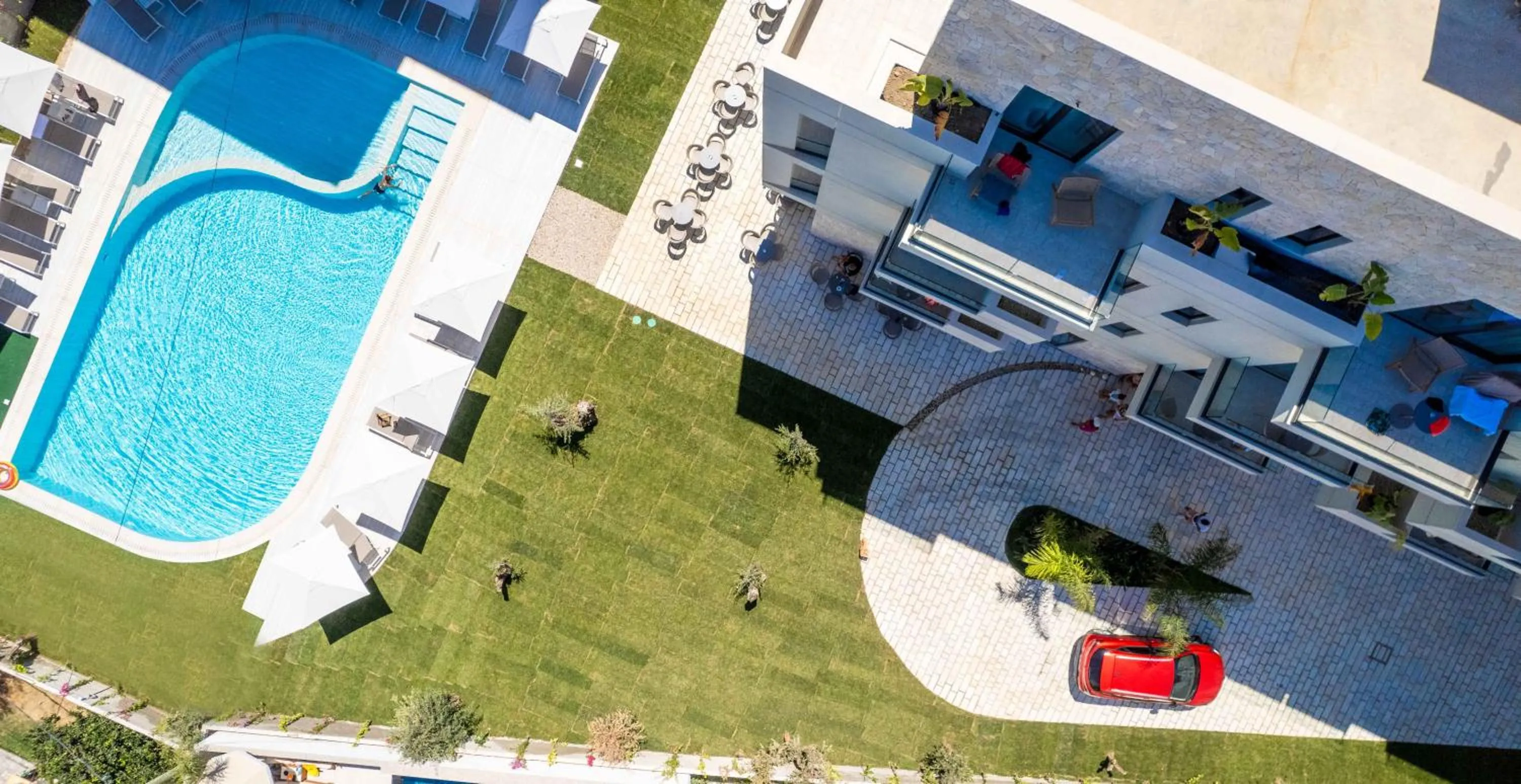 Property building in Sondor Hotel