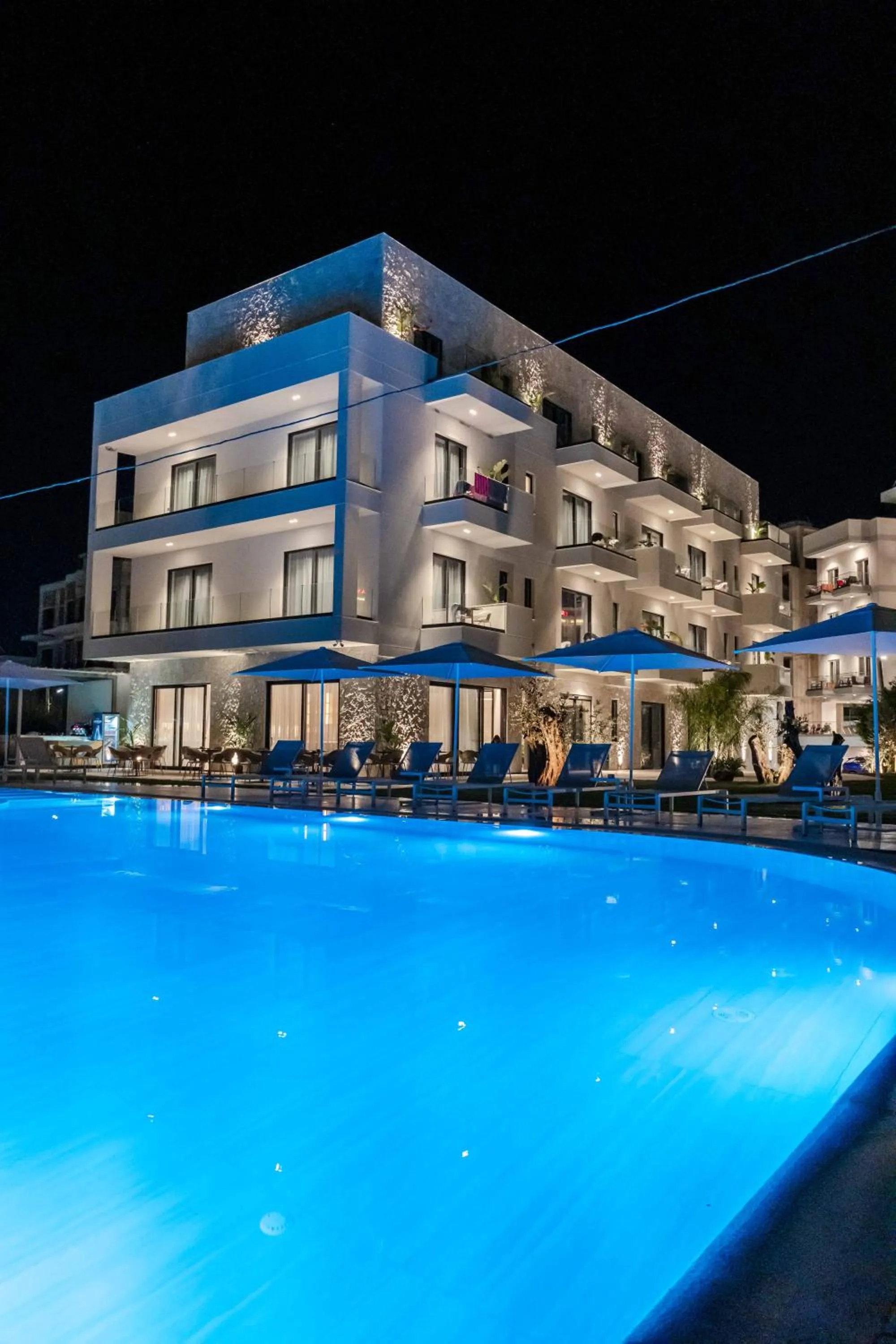 Pool view in Sondor Hotel