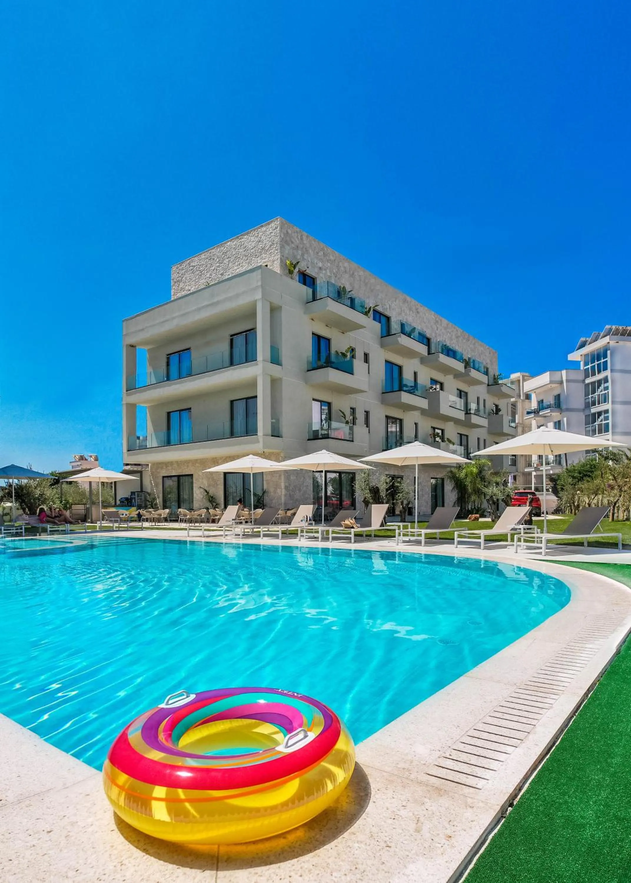 Property building in Sondor Hotel