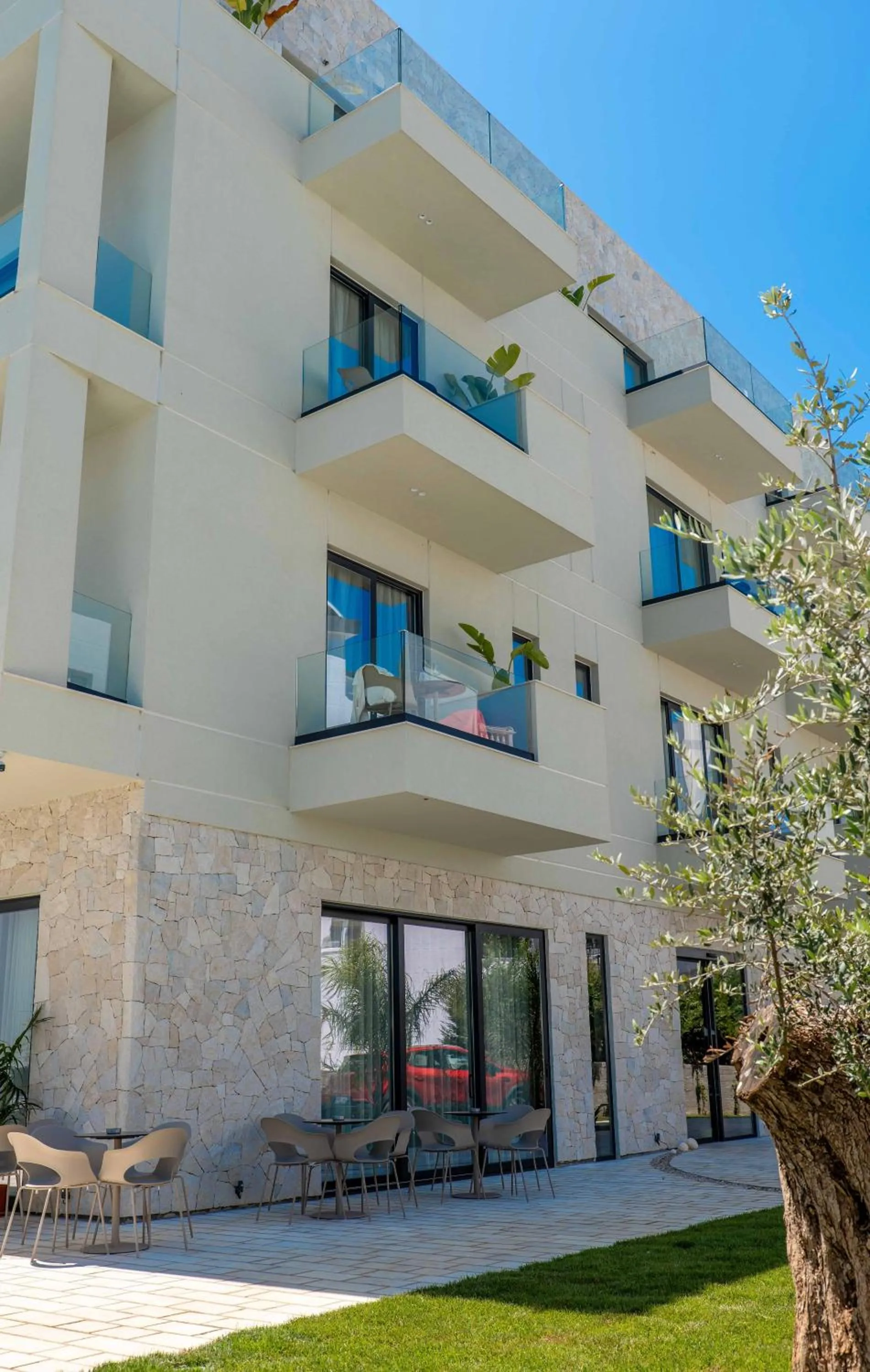 Property building in Sondor Hotel