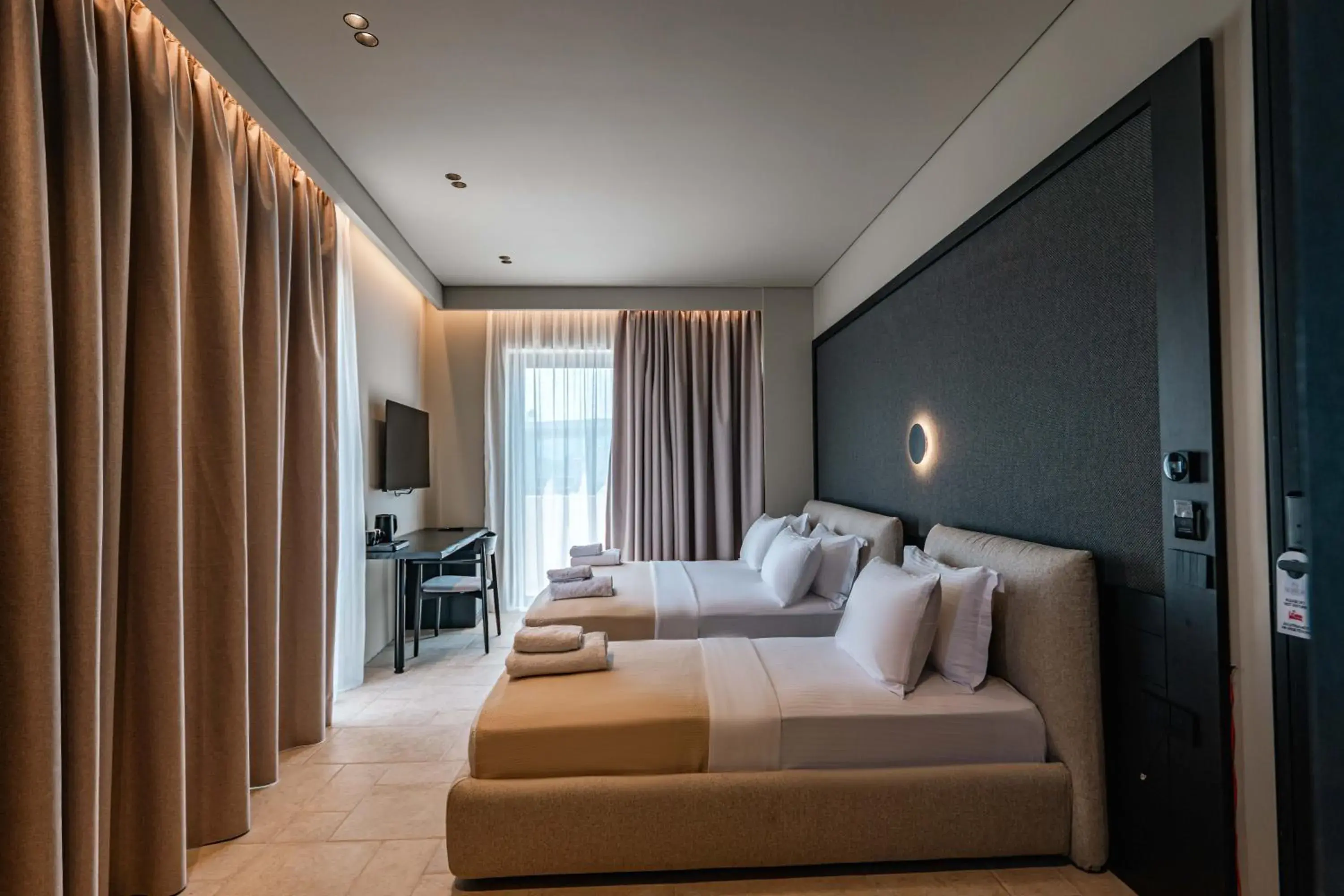 Superior Triple Room in Sondor Hotel Superior Triple Room in Sondor Hotel