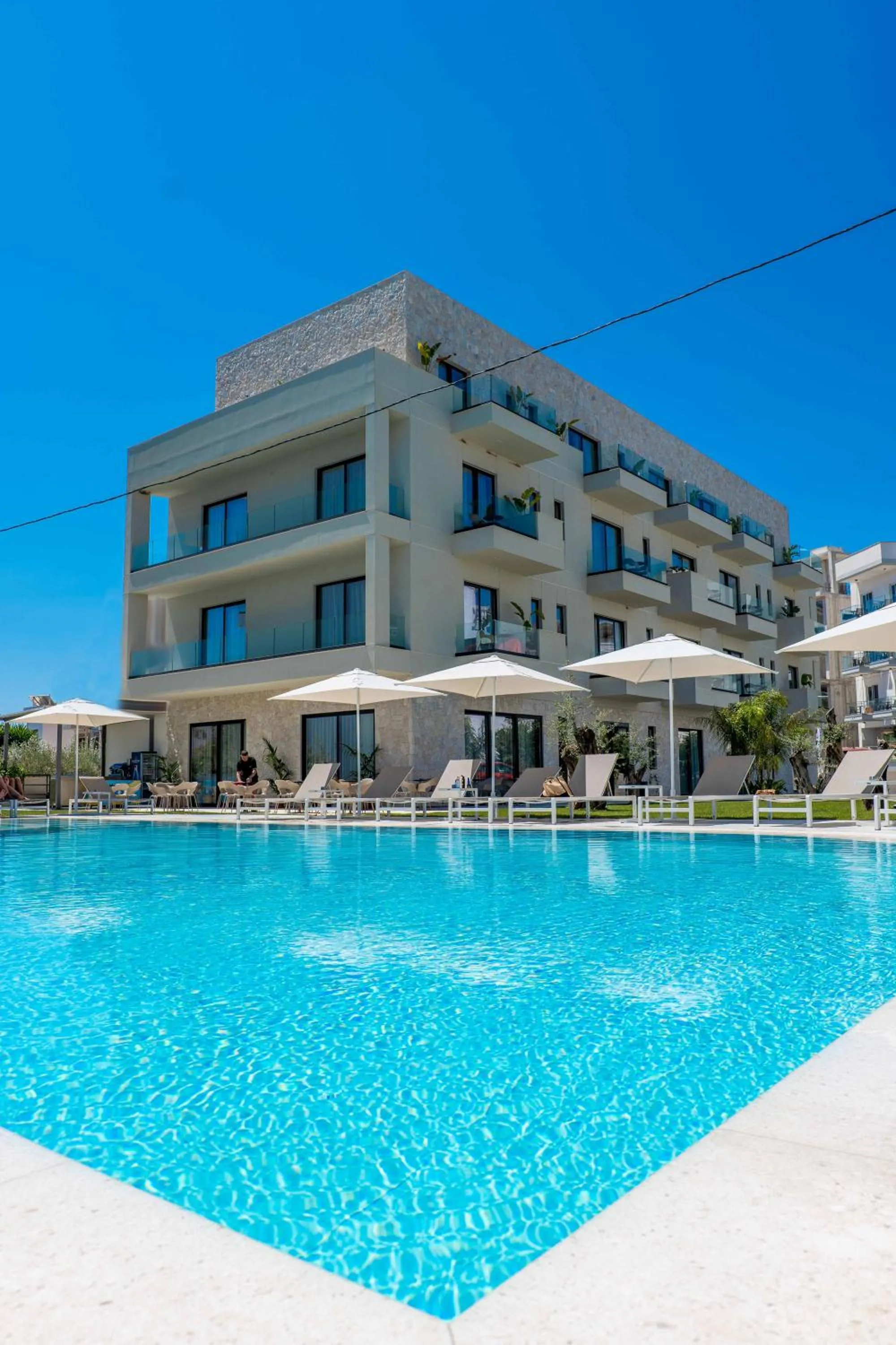 Property building in Sondor Hotel