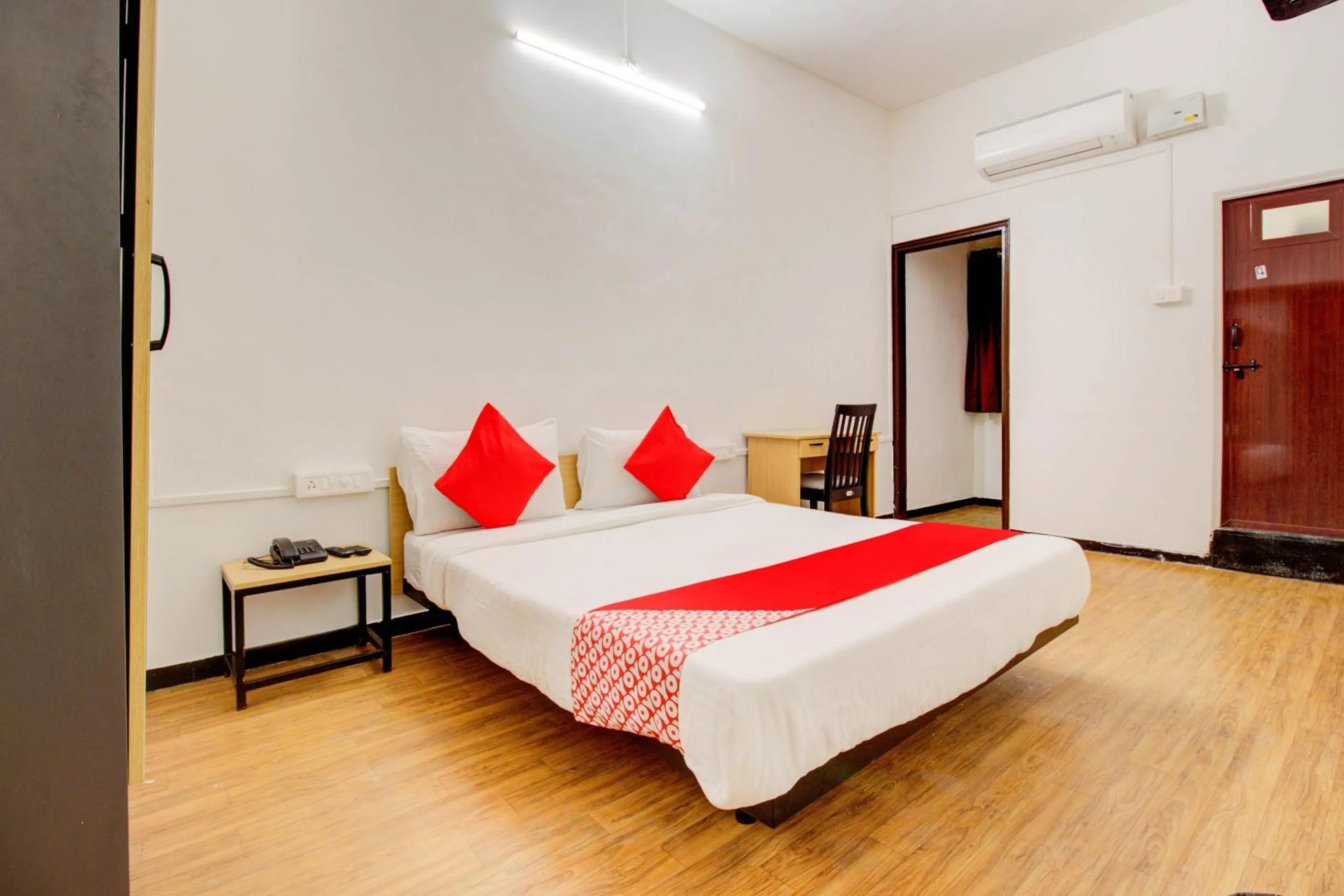 Bedroom in Hotel O Saubhagya Inn