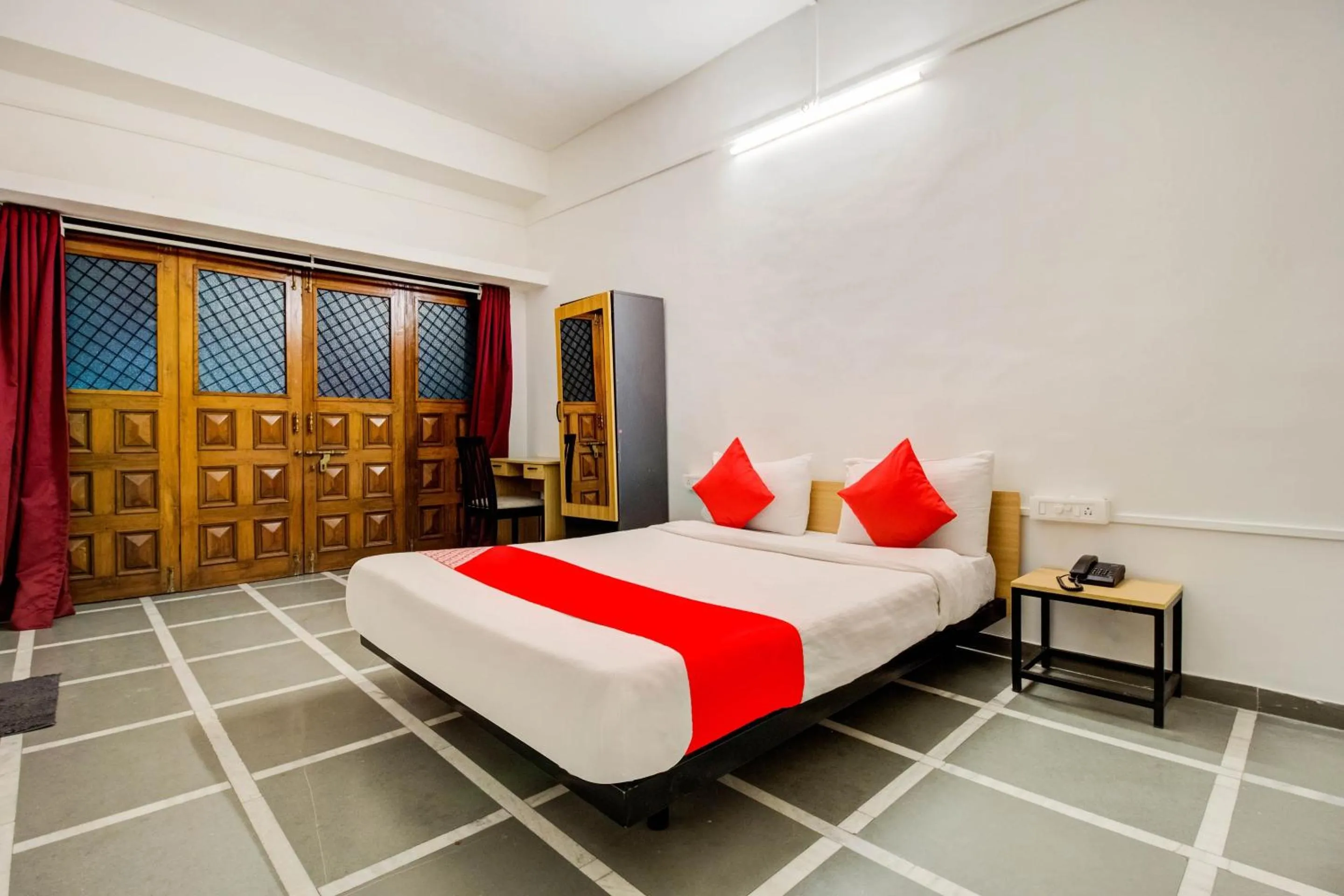 Bedroom in Hotel O Saubhagya Inn