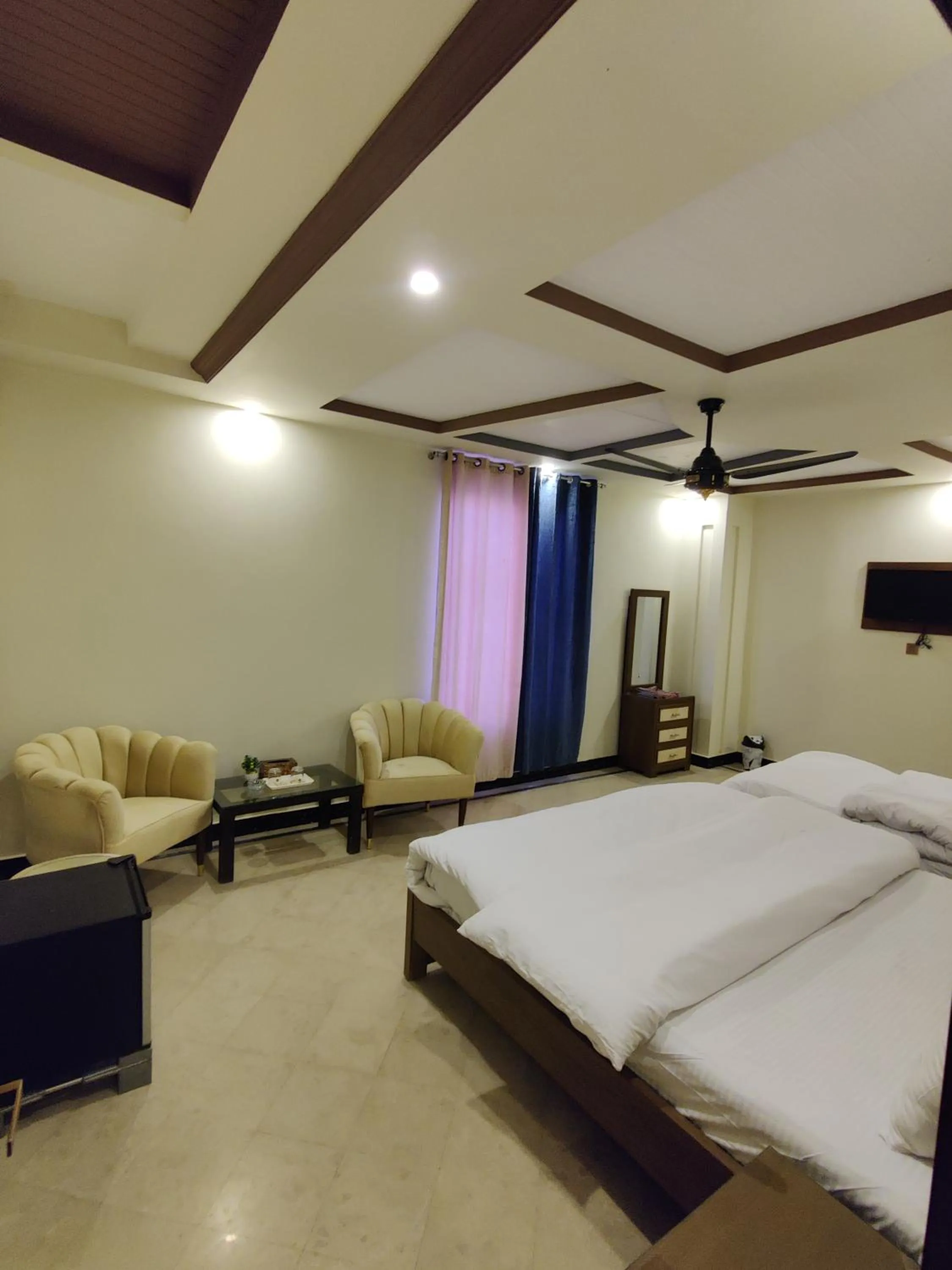 Bed in AL Fateh Hotel