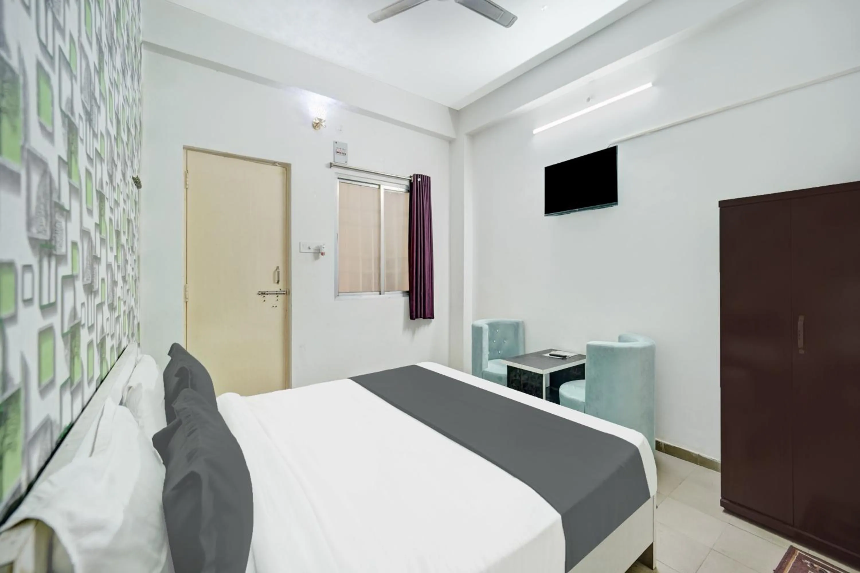 Bedroom, Bed in Super Hotel O Ashiyana Inn