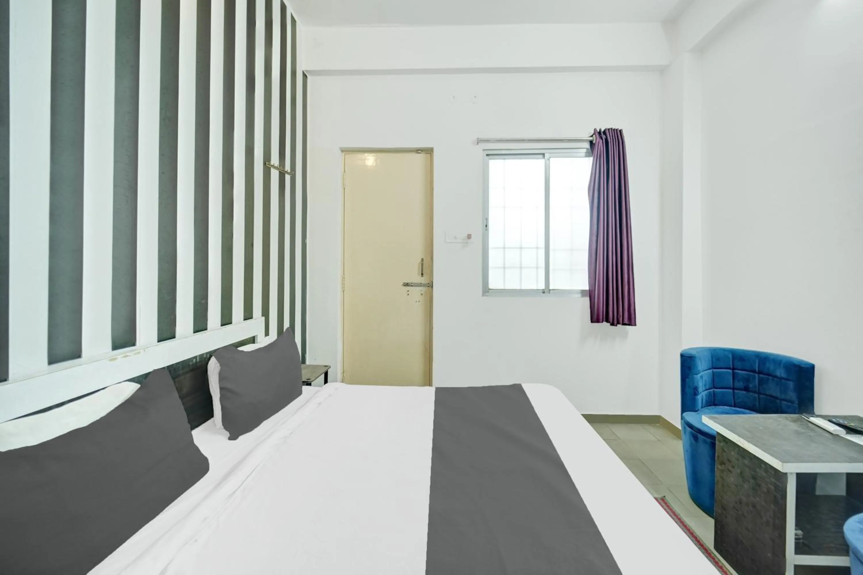 Bedroom, Bed in Super Hotel O Ashiyana Inn