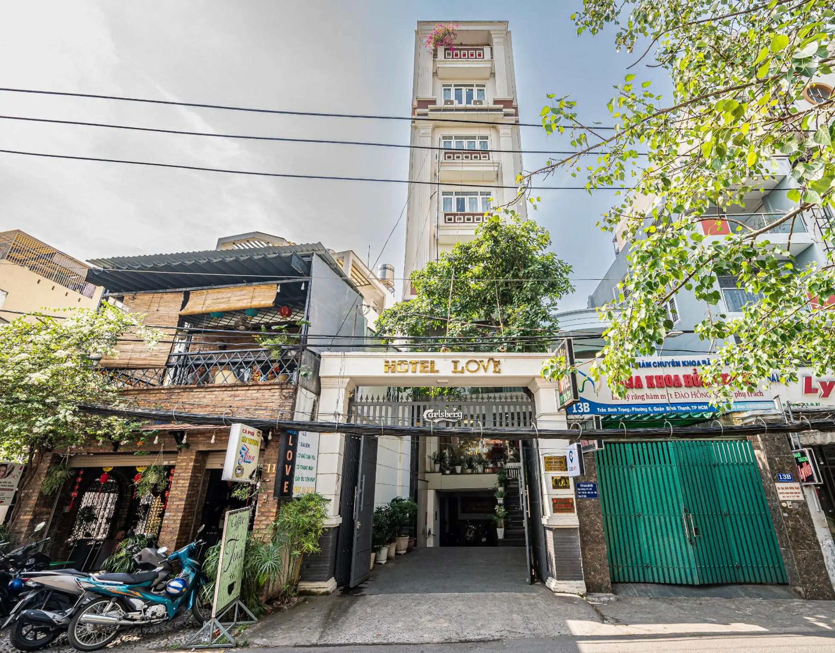 Property building in Cozrum - Love Hotel Trần Bình Trọng Property building in Cozrum - Love Hotel Trần Bình Trọng