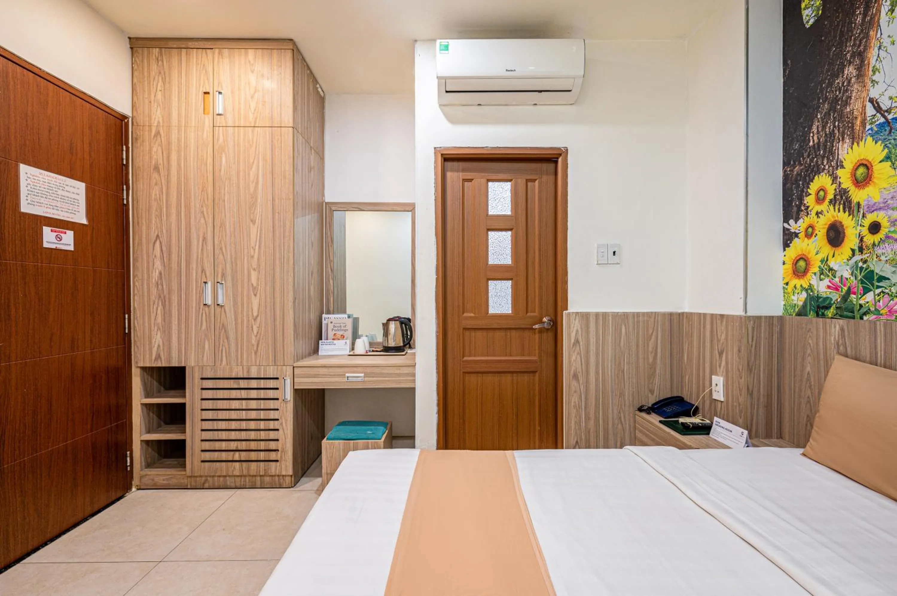 Bed in Cozrum - Love Hotel Trần Bình Trọng