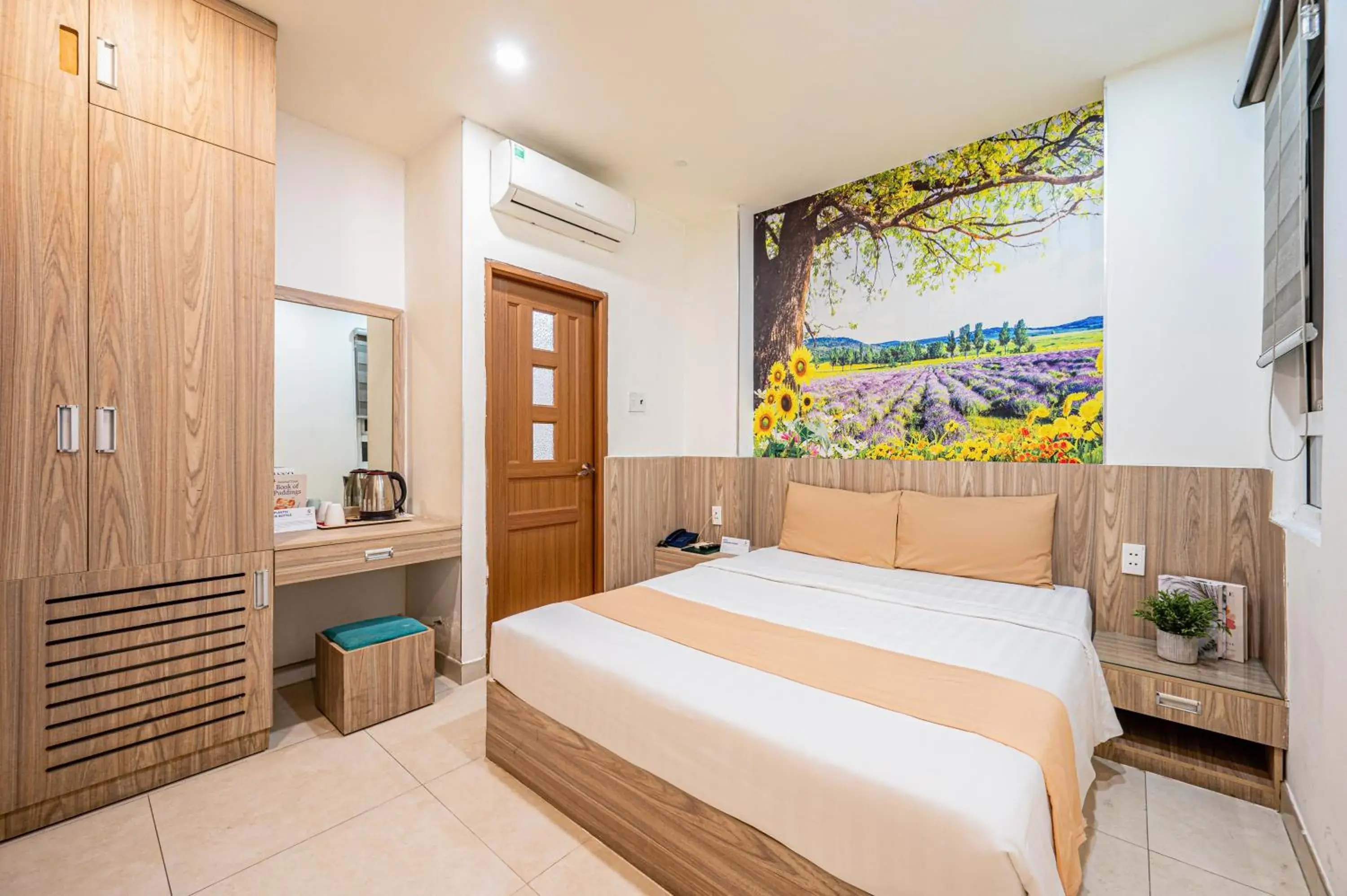 Standard King Room in Cozrum - Love Hotel Trần Bình Trọng Standard King Room in Cozrum - Love Hotel Trần Bình Trọng