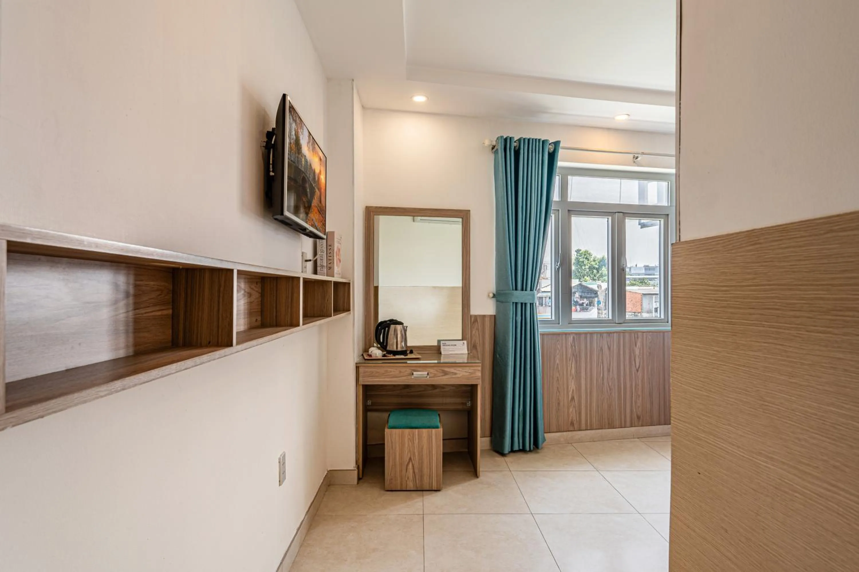 TV and multimedia in Cozrum - Love Hotel Trần Bình Trọng