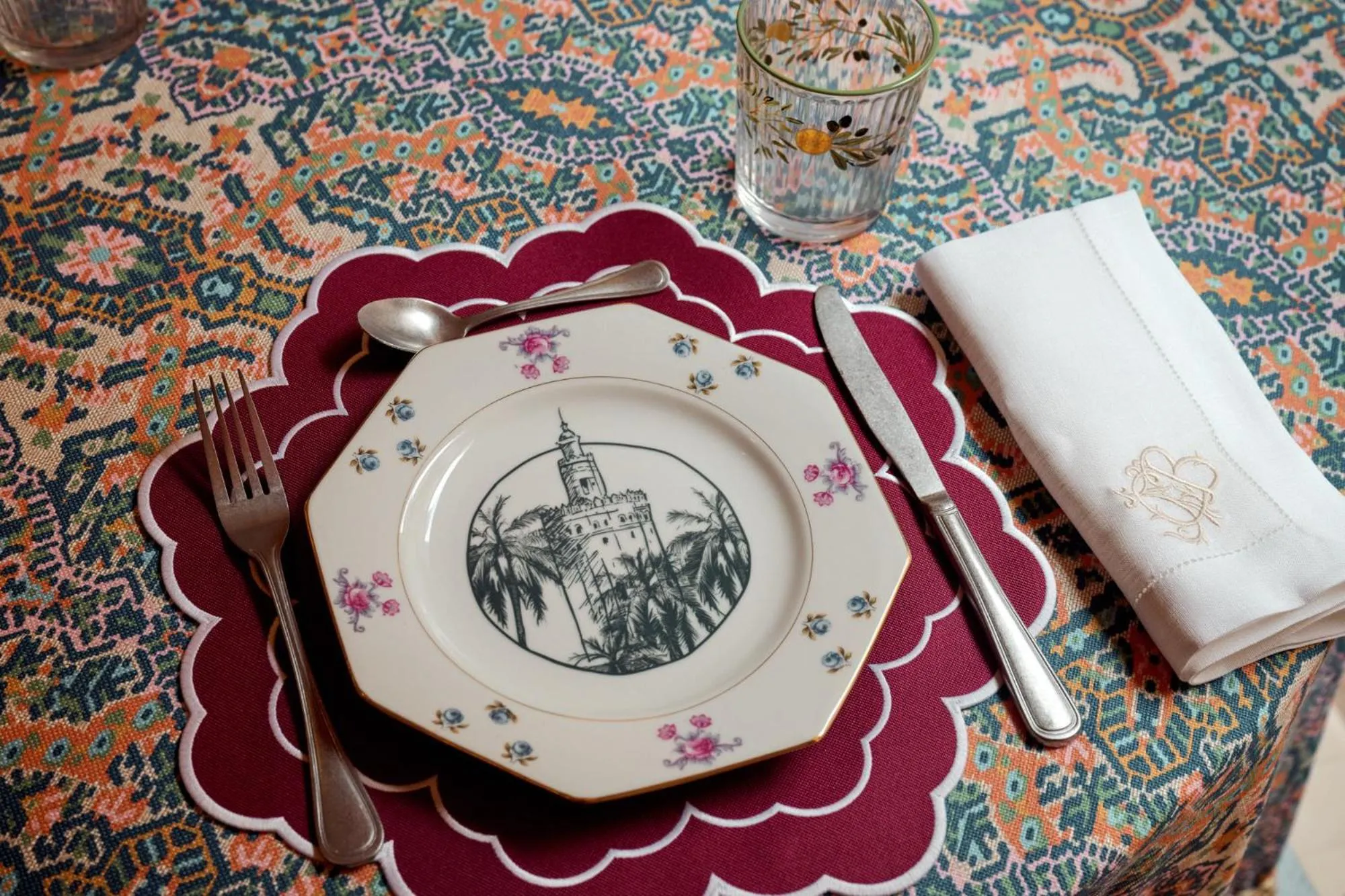 Food and drinks in Cristine Bedfor Sevilla Boutique Hotel