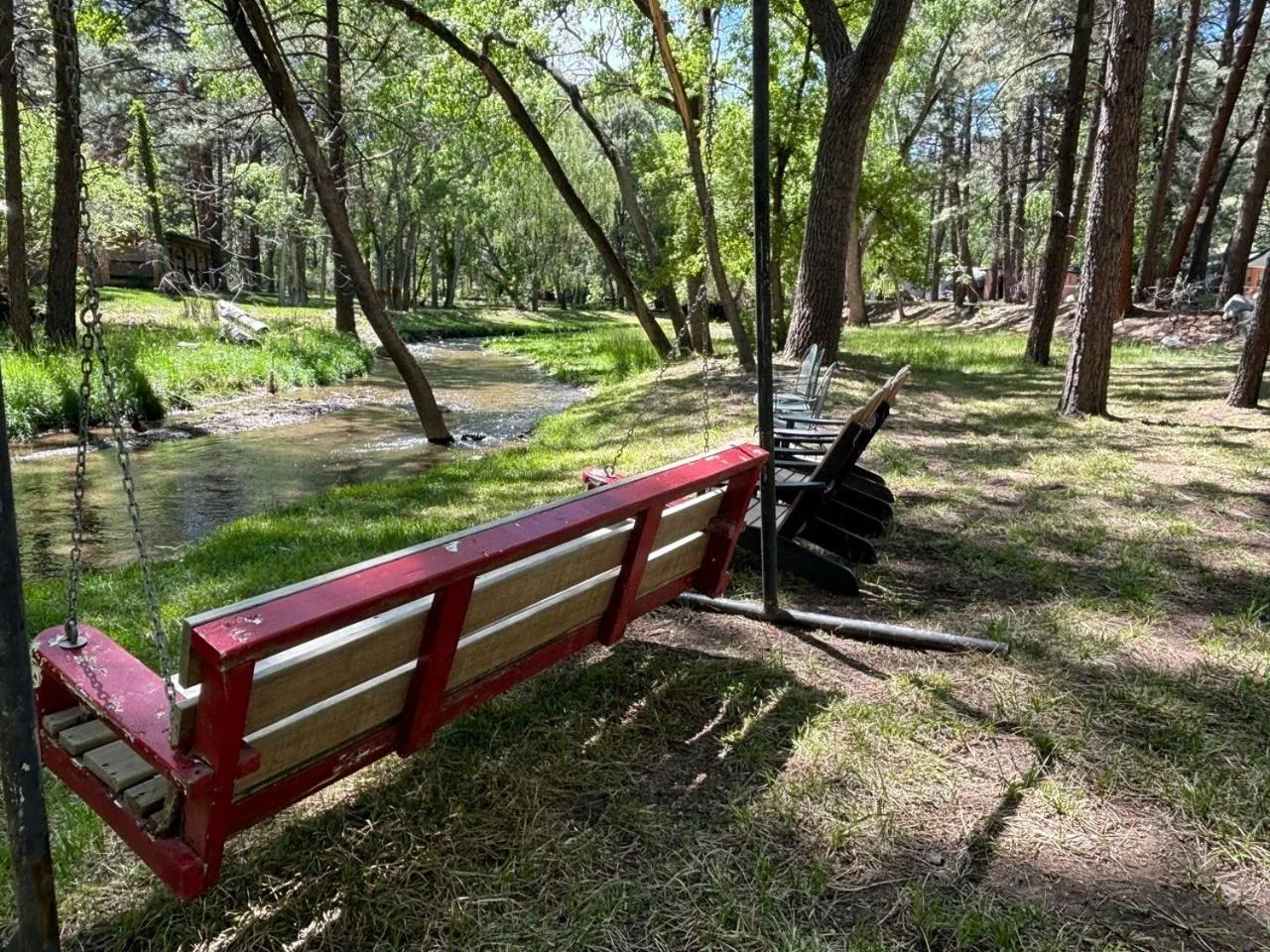 Spring in Riverside Retreat