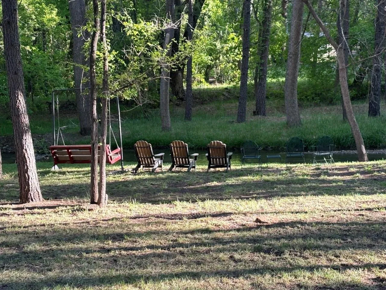 Spring in Riverside Retreat