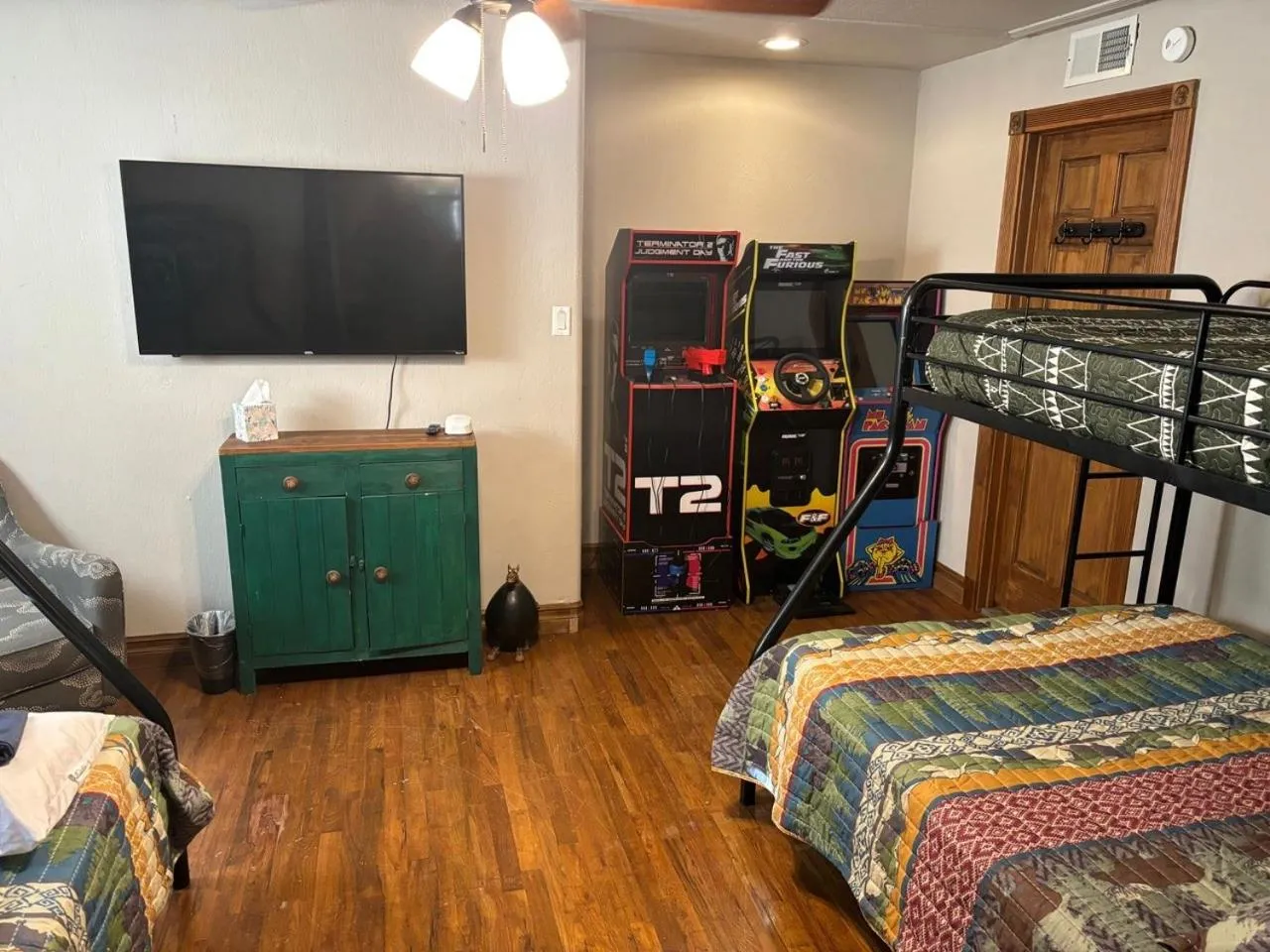 Bed in Riverside Retreat