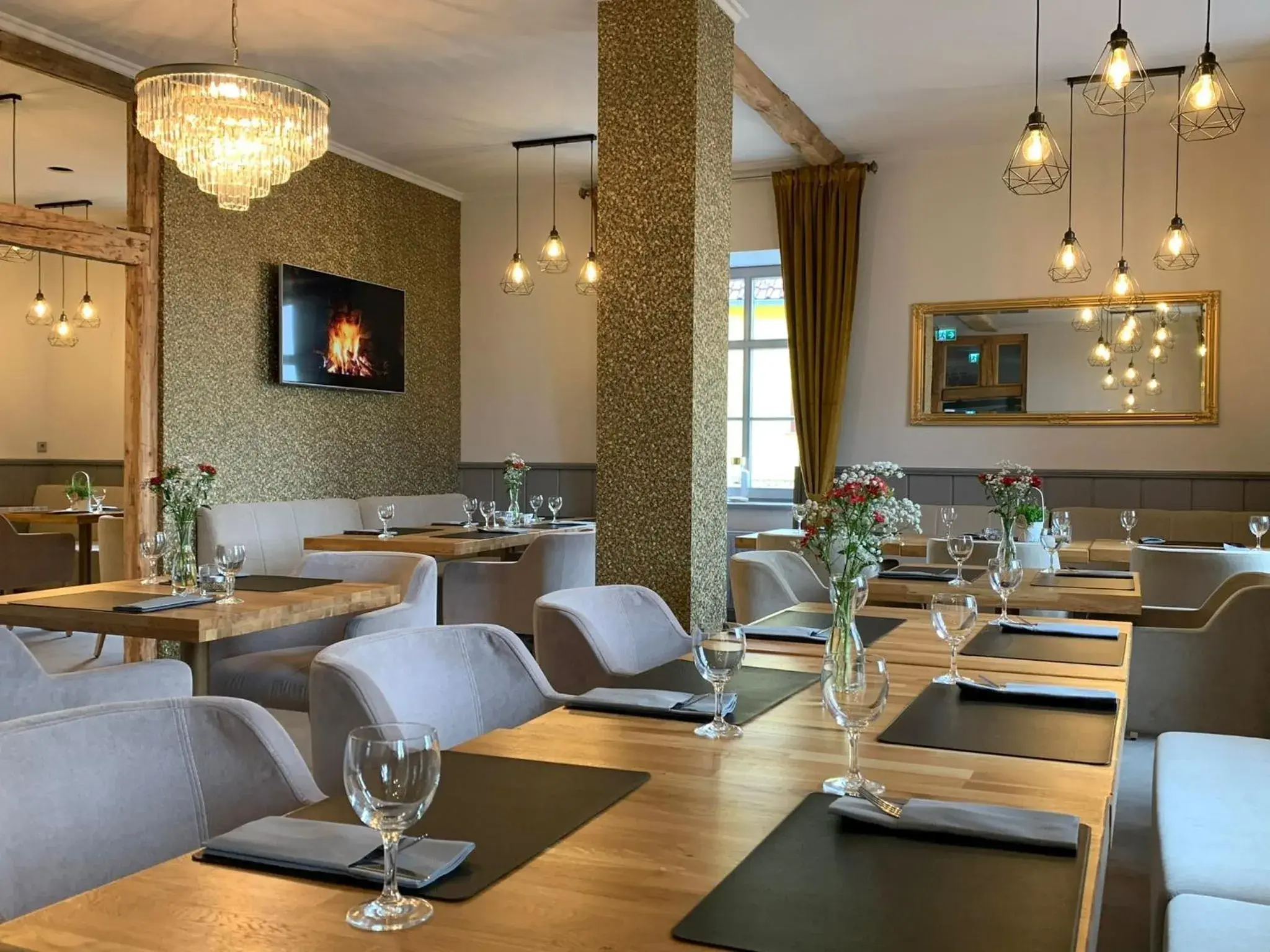 Hotel Zur Kaiserpfalz Hotel Zur Kaiserpfalz