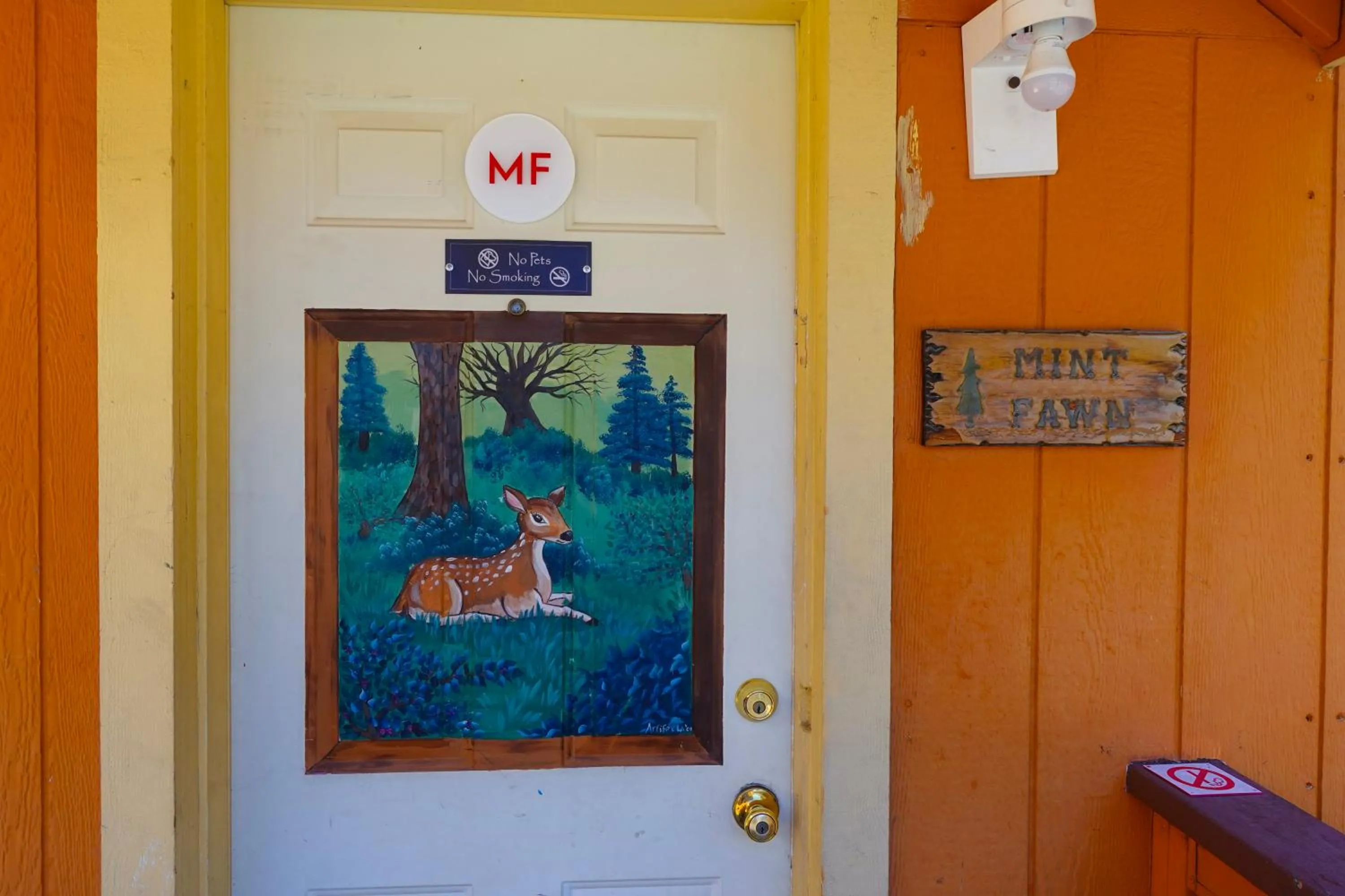 Sleepy Hollow Cabins and Hotel