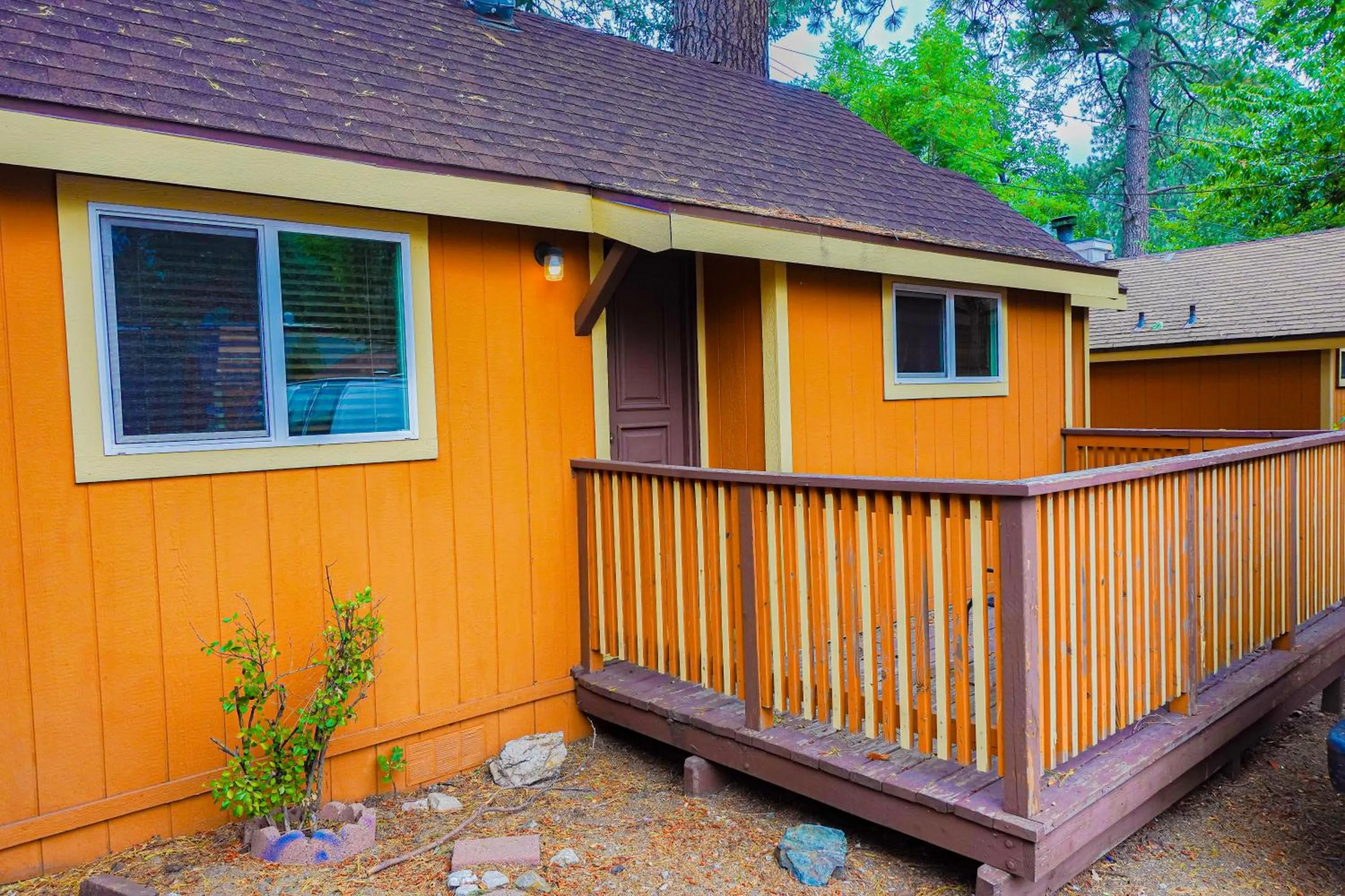 Sleepy Hollow Cabins and Hotel