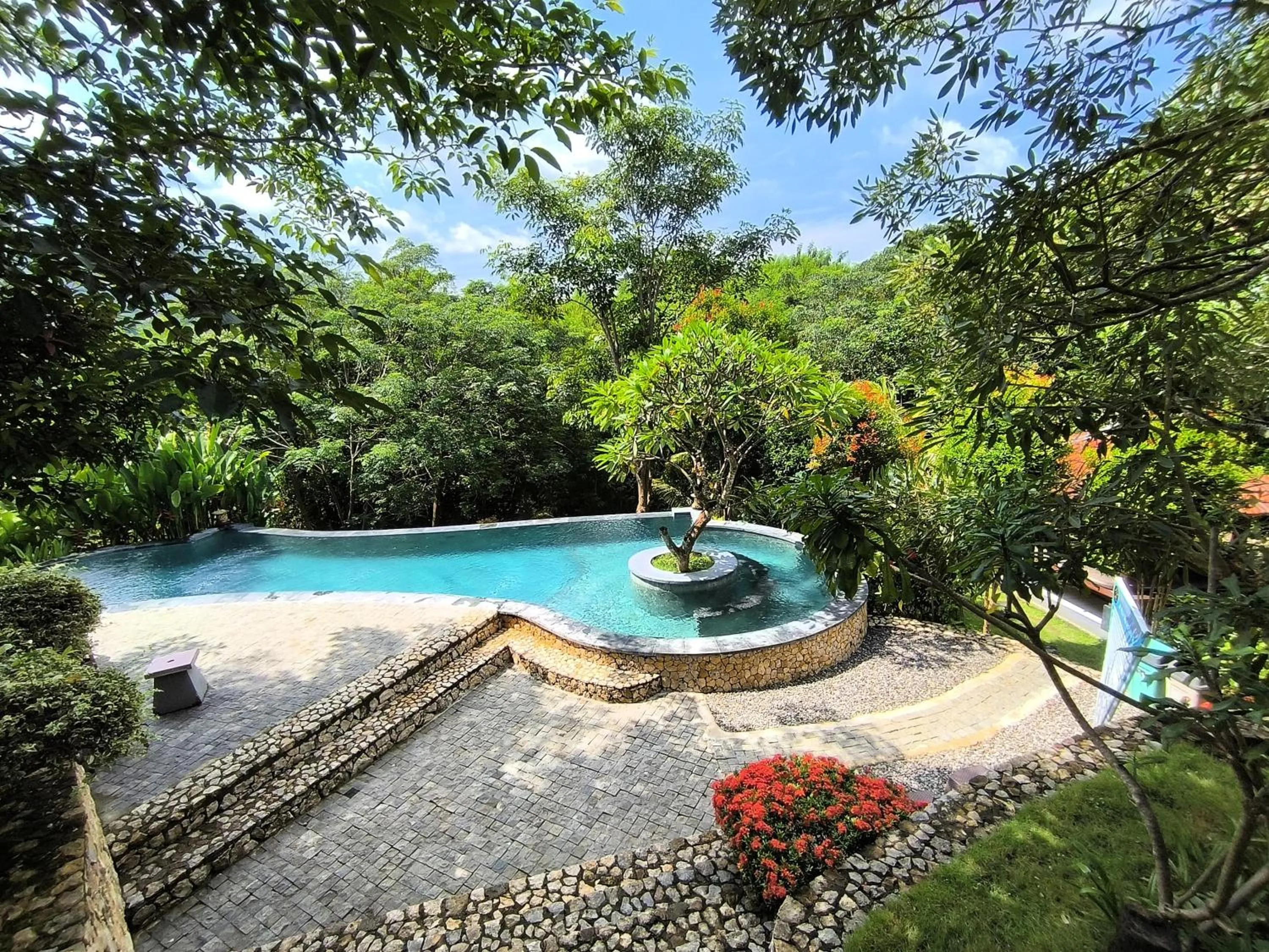 Tahoma Villas Labuan Bajo by ABM