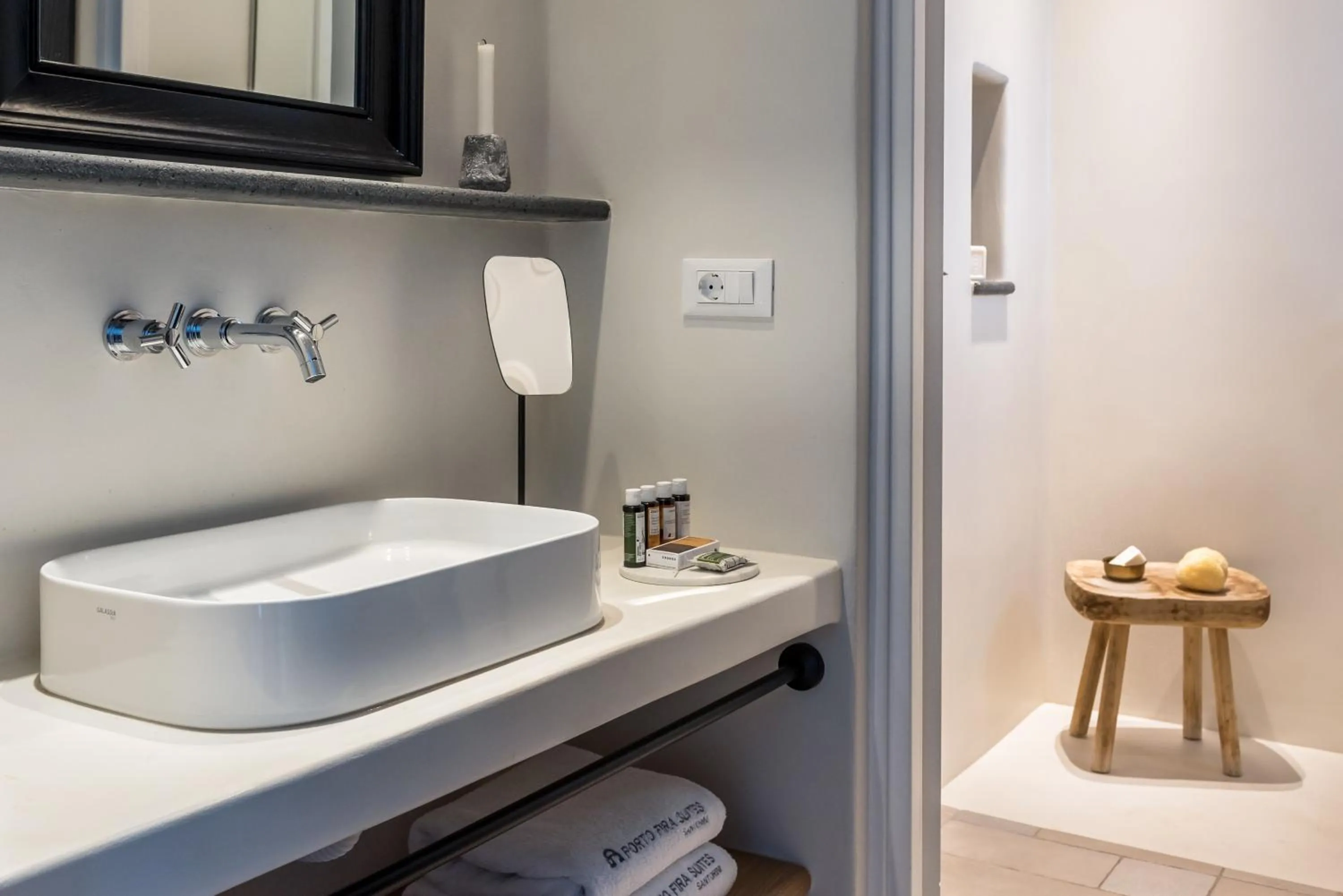 Bathroom in Porto Fira Suites