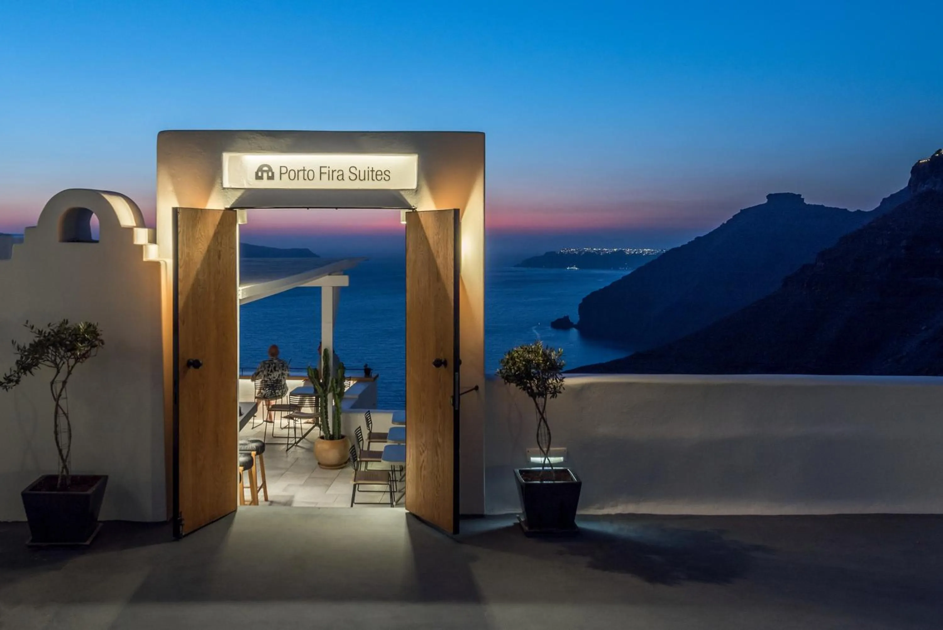 Facade/entrance in Porto Fira Suites