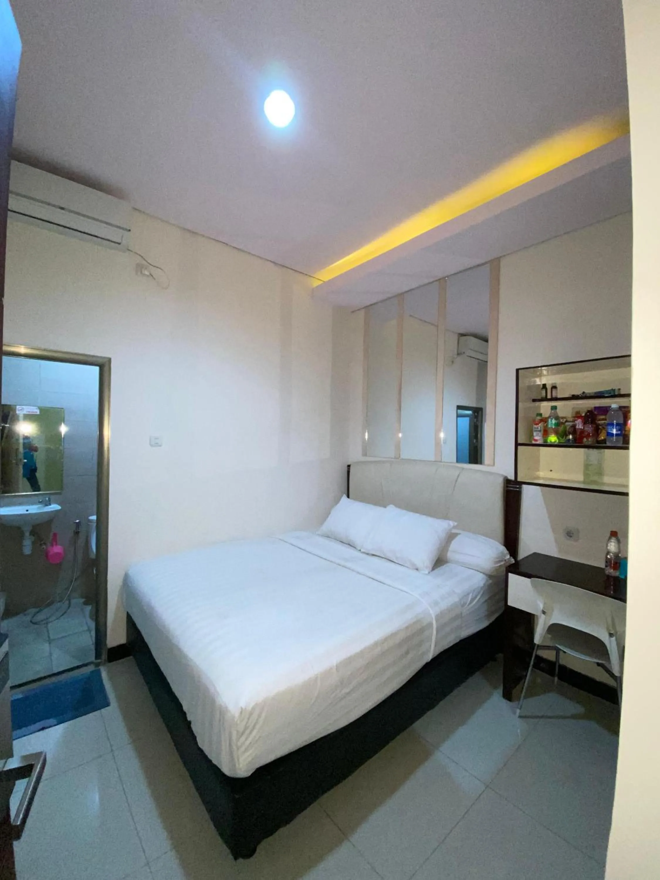 Bed in deKOST Madiun