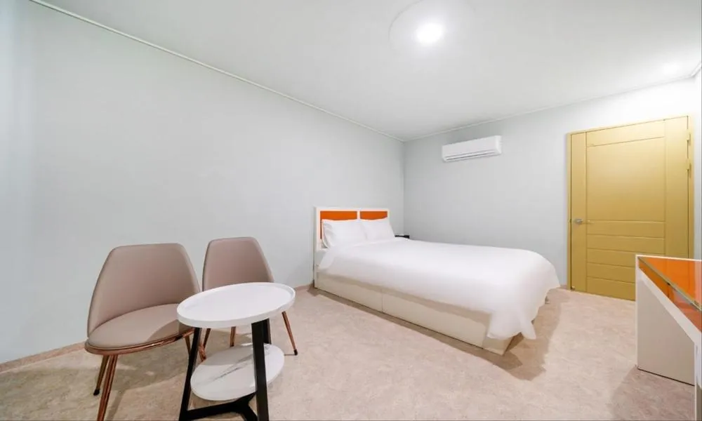 Bed in Taean Manripo Feel Hotel