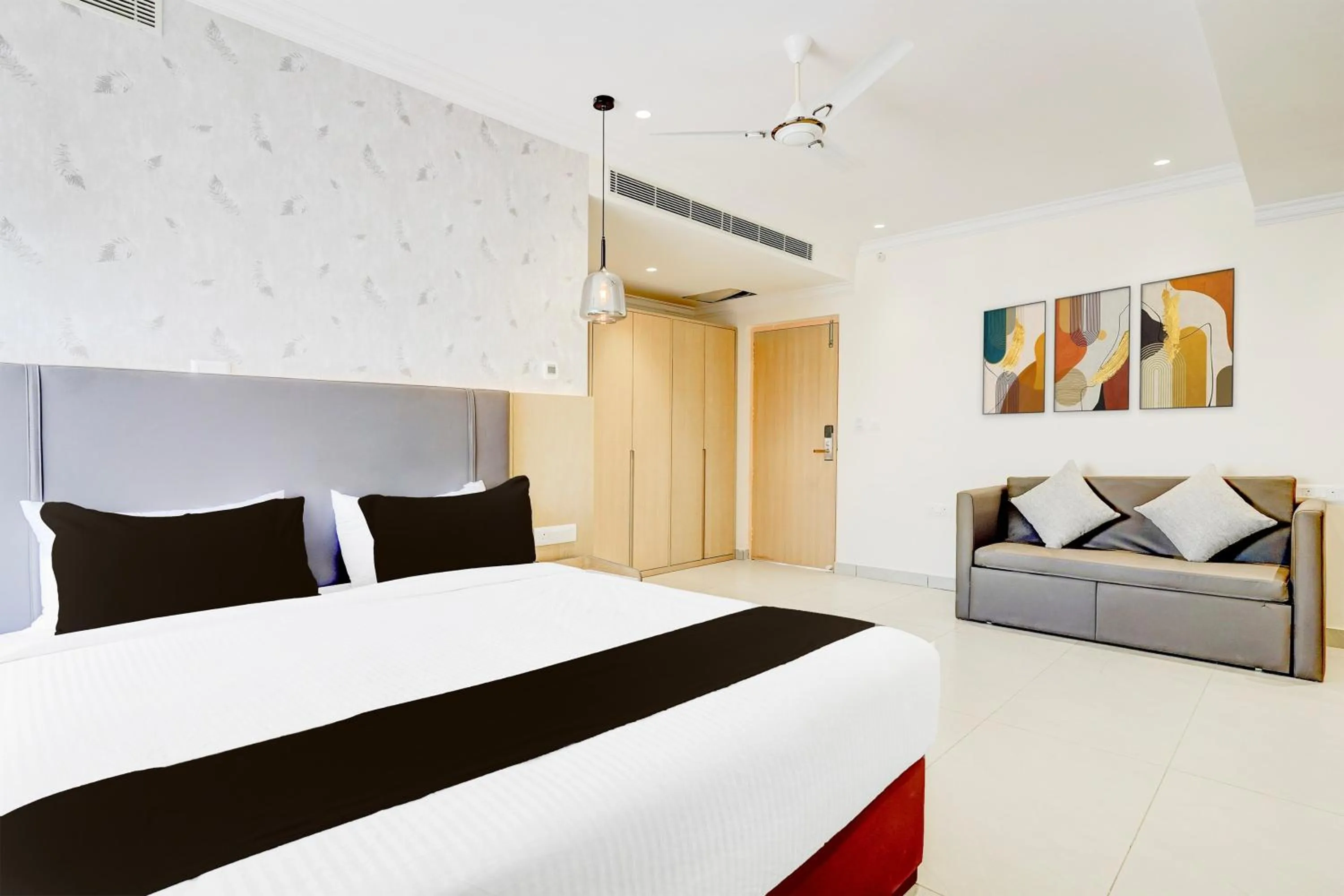 Bedroom, Bed in Super Townhouse Oak AECS Layout Brookfield