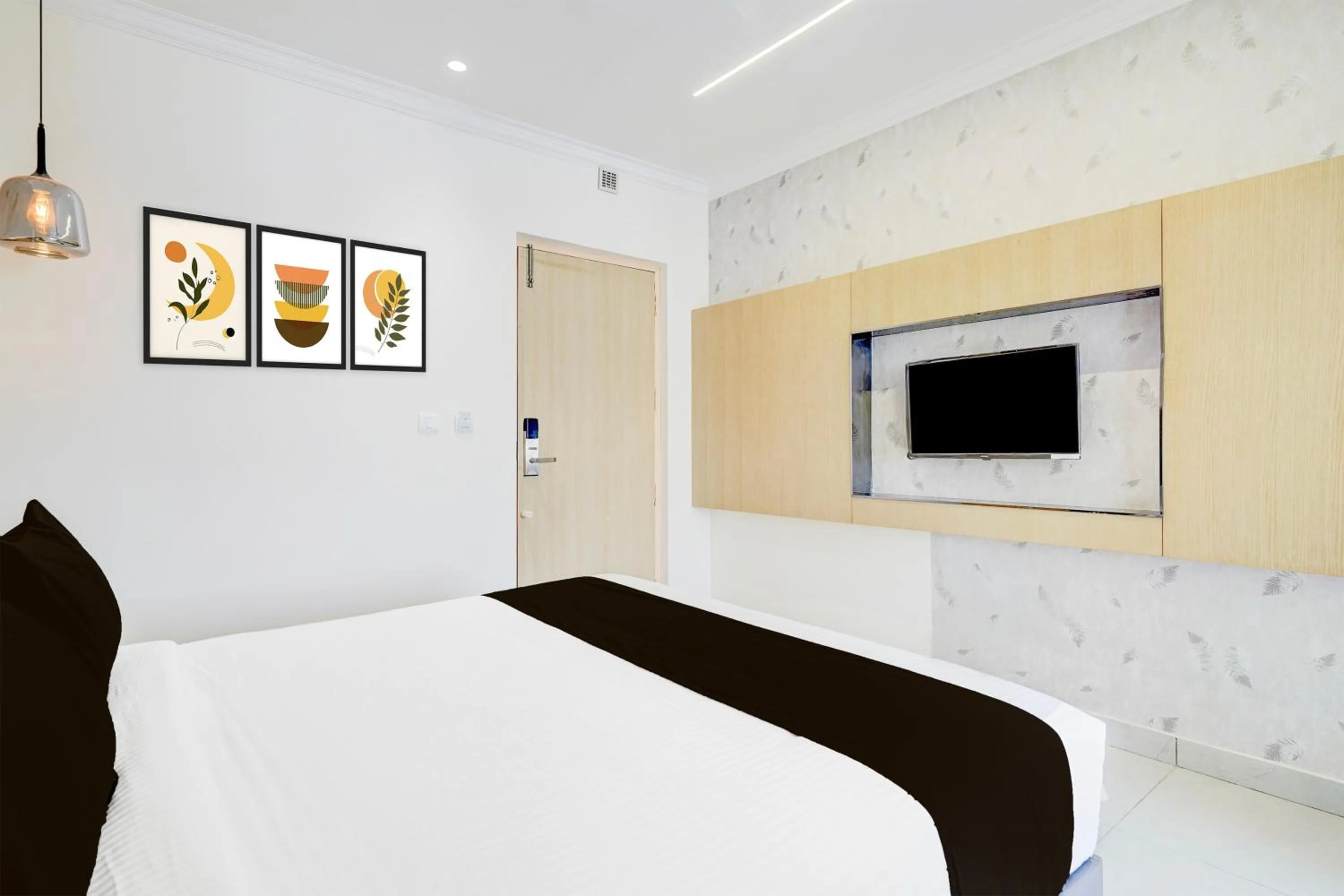 Bedroom, Bed in Super Townhouse Oak AECS Layout Brookfield