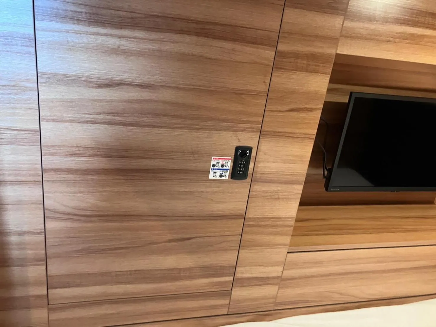 Photo of the whole room in HOTEL LiVEMAX Toyooka
