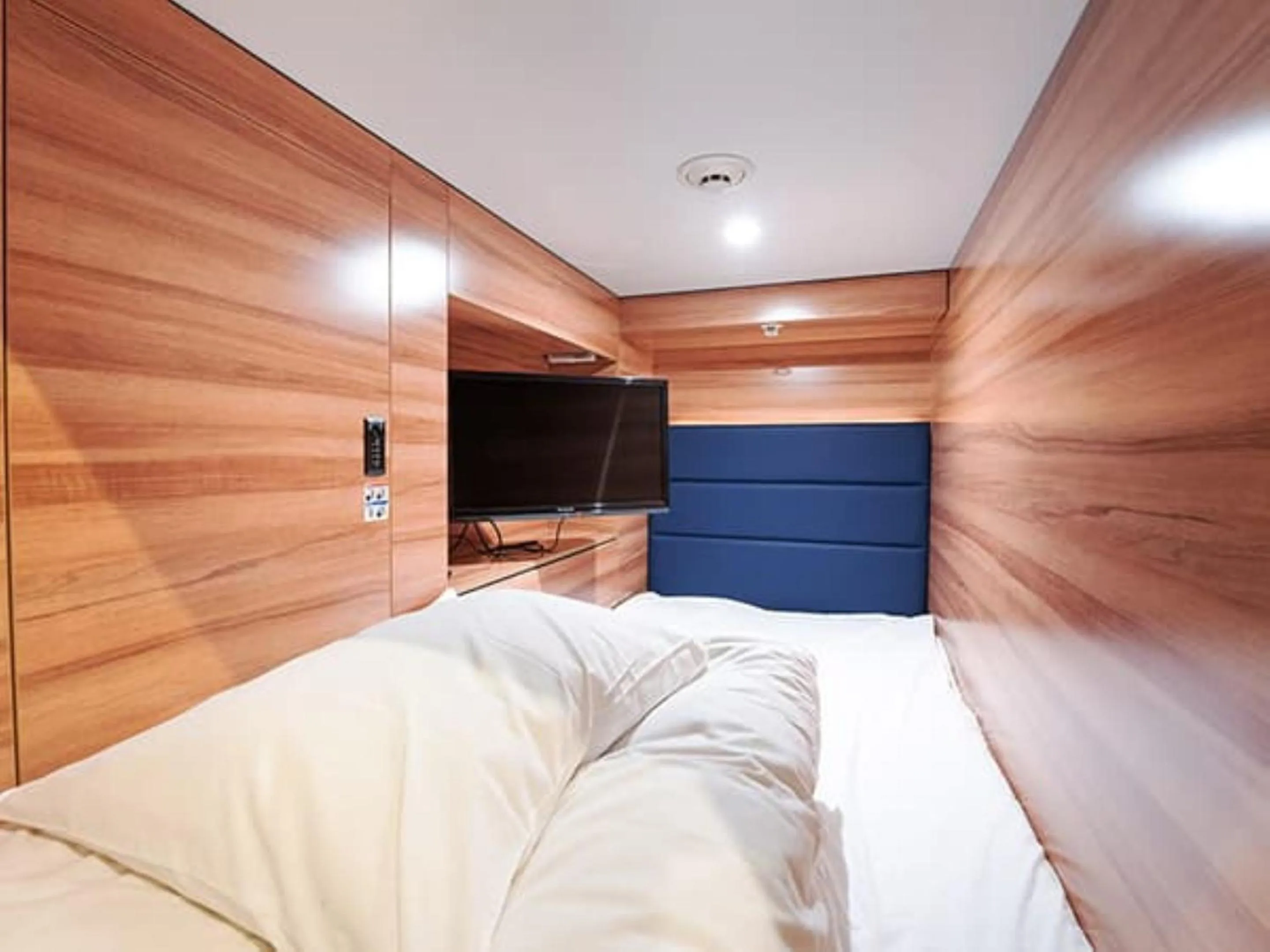 Photo of the whole room, Bed in HOTEL LiVEMAX Toyooka