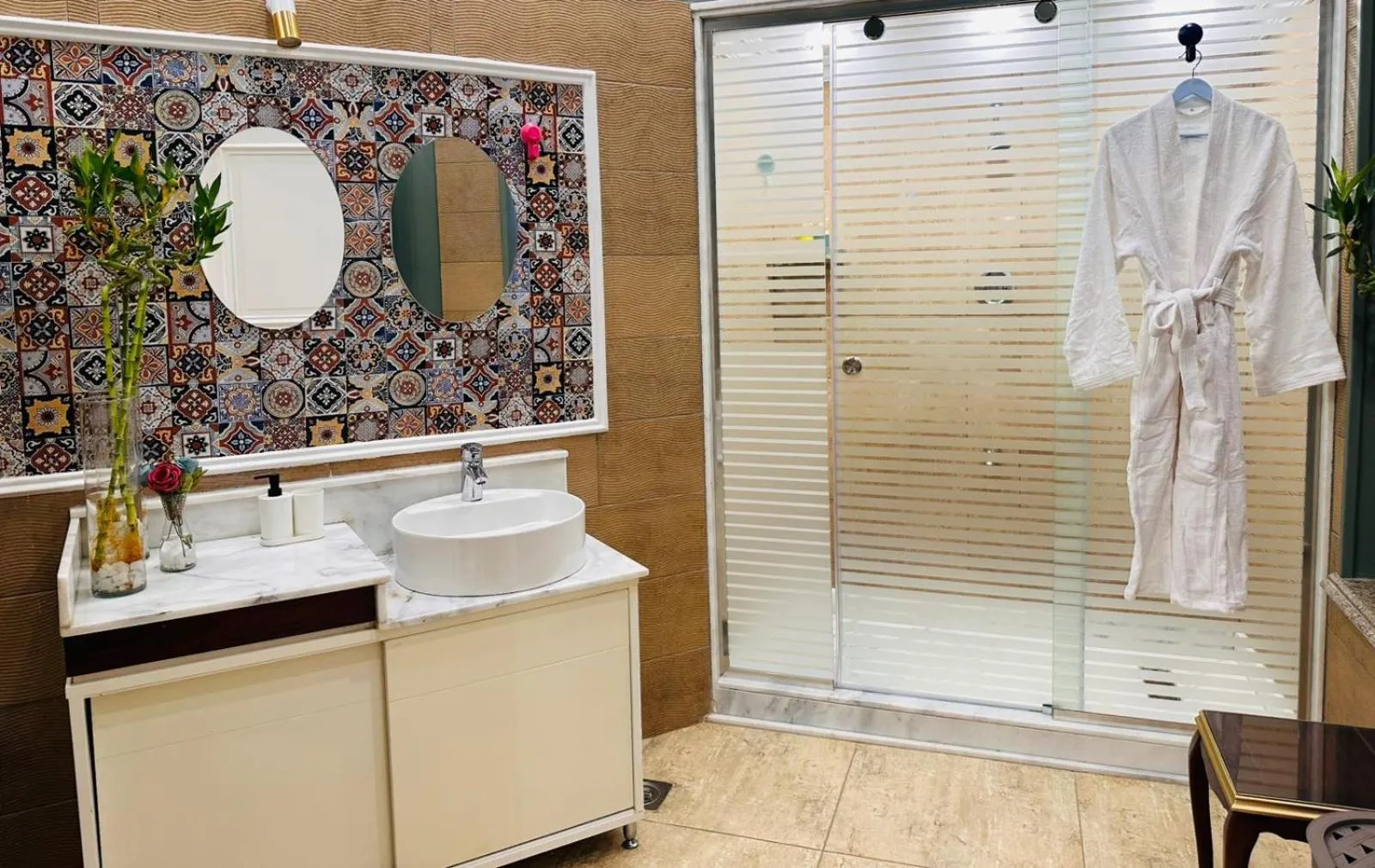 Shower in GA Plus Hotel in the heart of Cairo