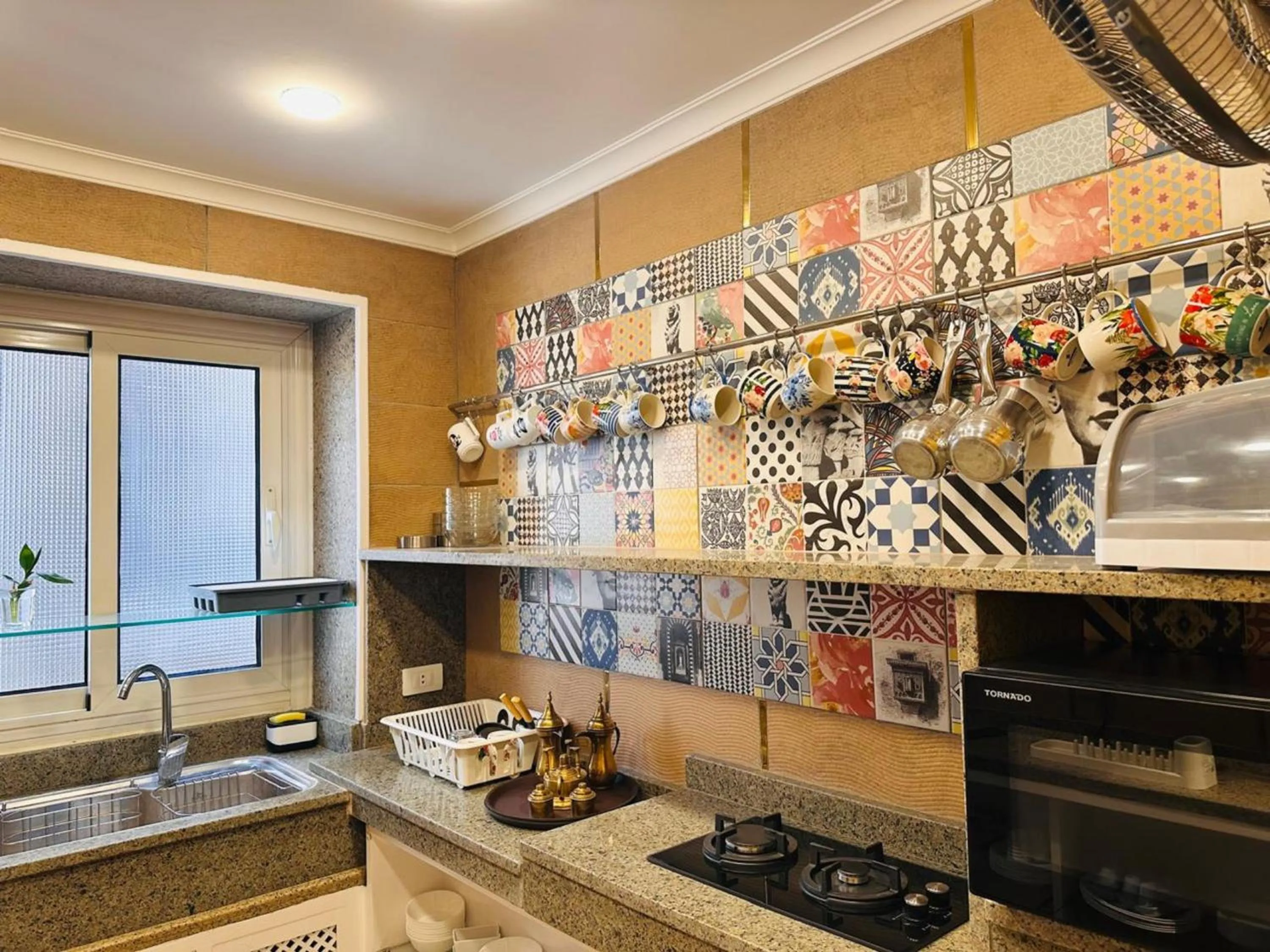 Kitchen or kitchenette in GA Plus Hotel in the heart of Cairo