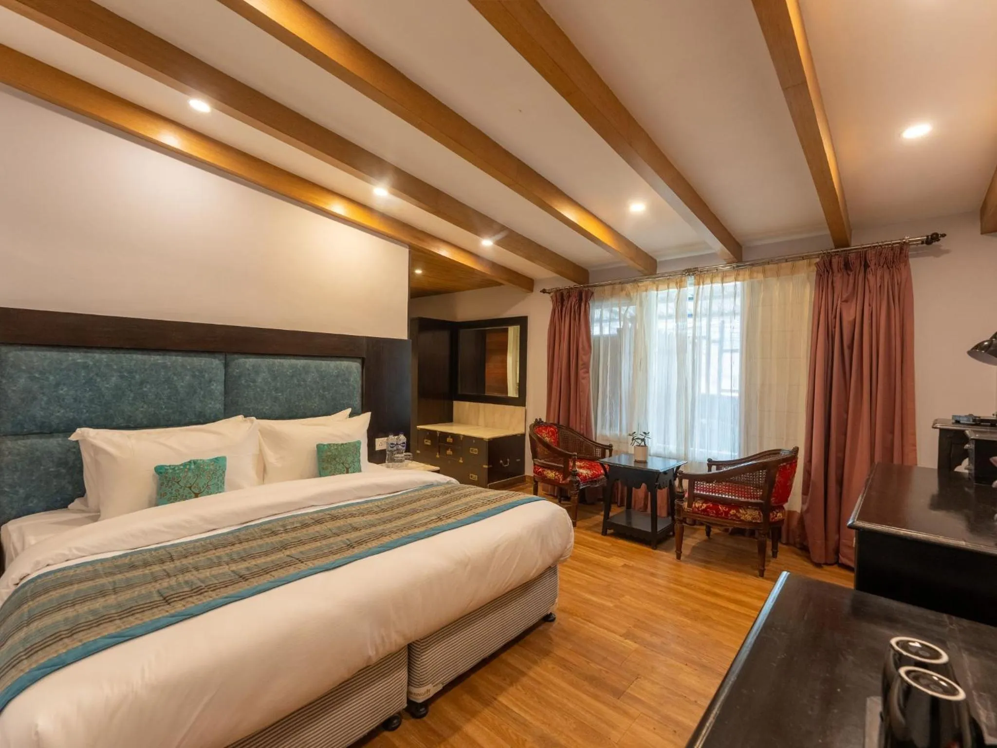 Living room, Bed in Moustache Mussoorie