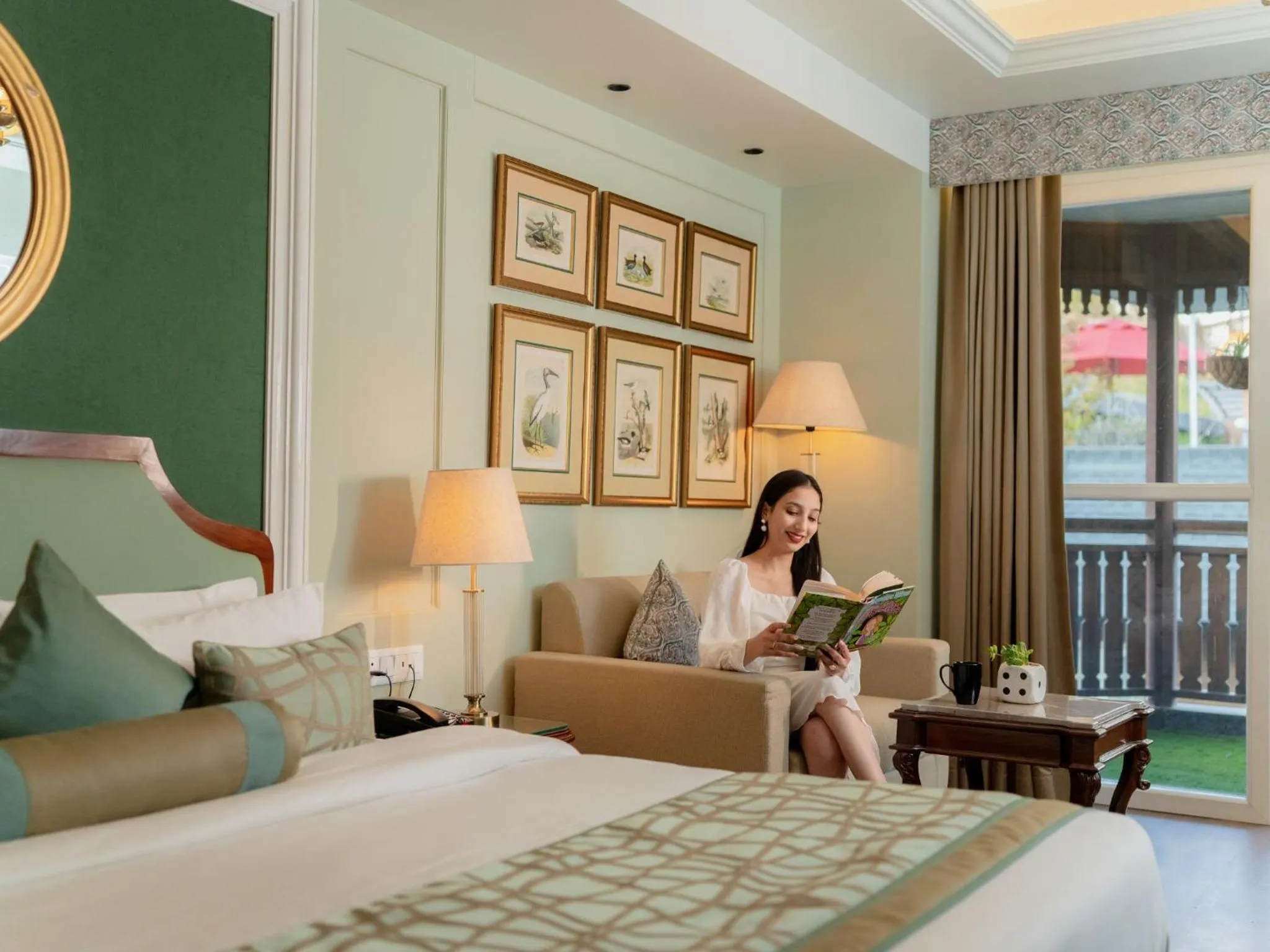 Living room, Bed in Moustache Mussoorie