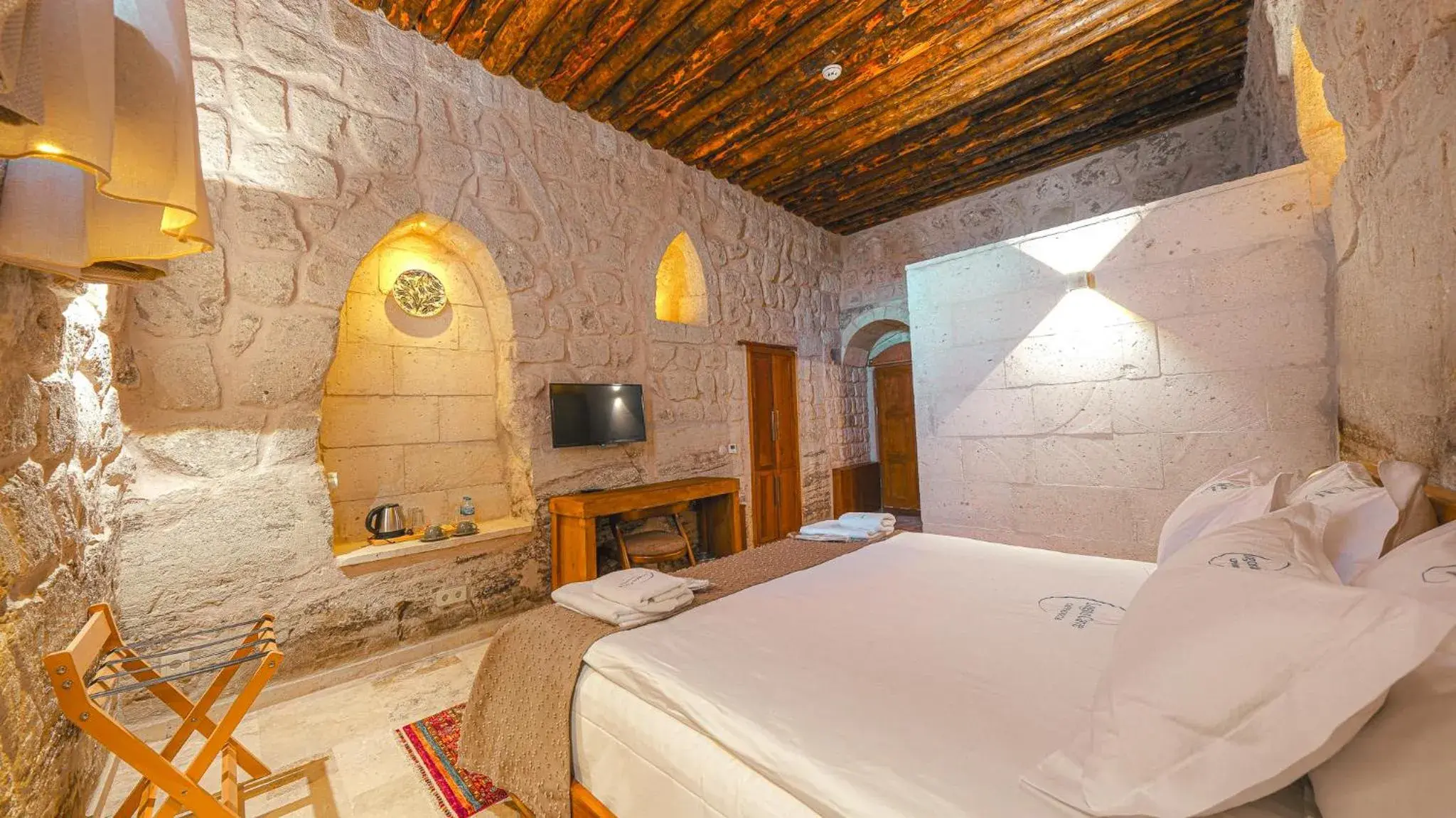 Deluxe Double Room in Logos Cave Cappadocia Deluxe Double Room in Logos Cave Cappadocia